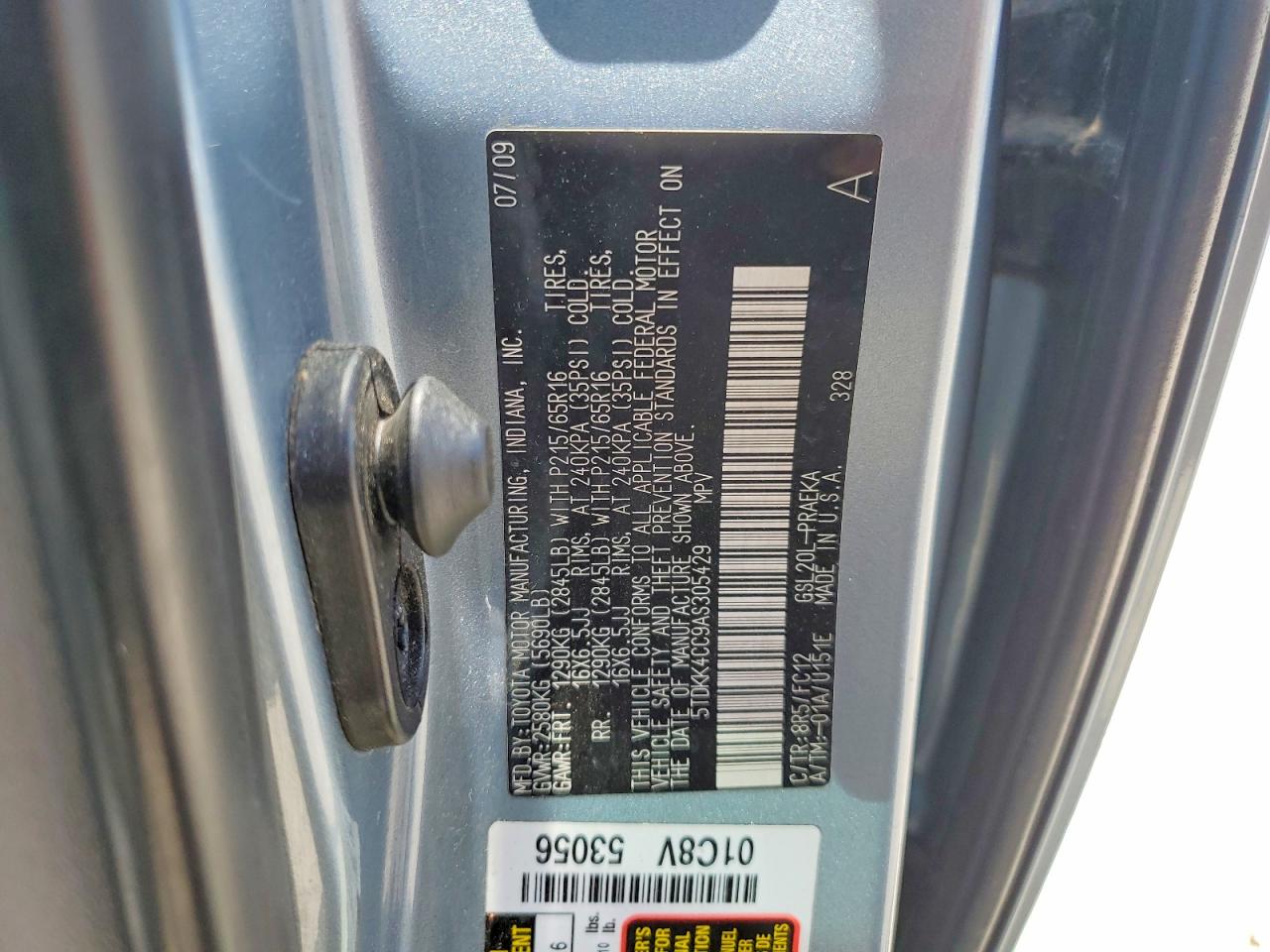 2010 Toyota Sienna Le 8-passenger Blue vin: 5TDKK4CC9AS305429