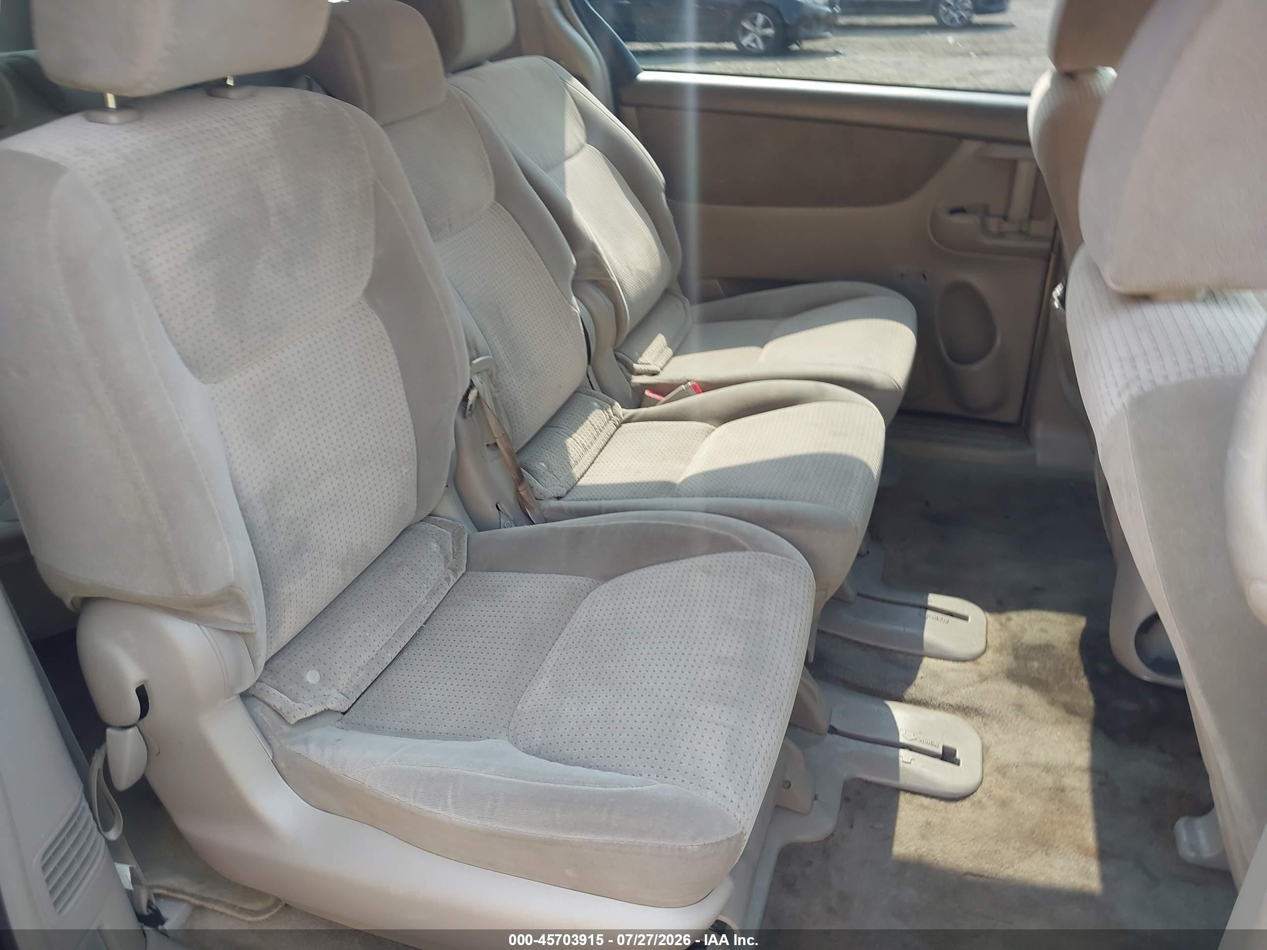 2010 Toyota Sienna Le Gold vin: 5TDKK4CC9AS308251