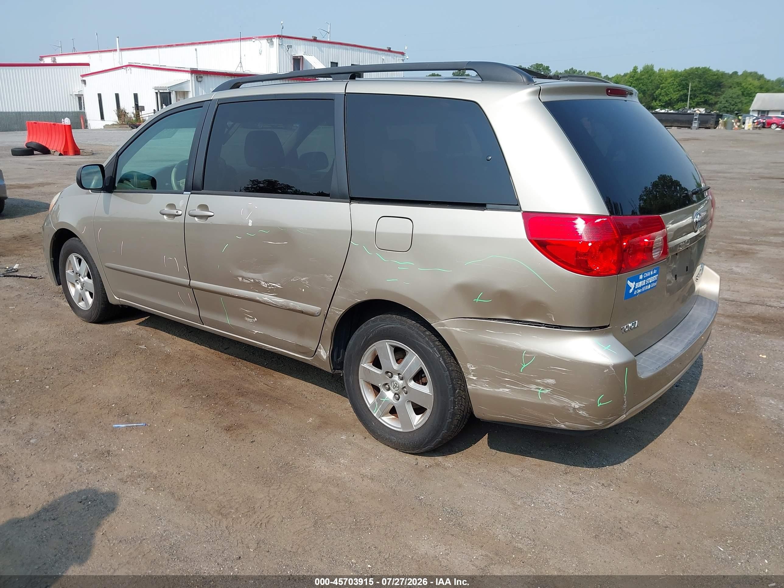 2010 Toyota Sienna Le Gold vin: 5TDKK4CC9AS308251