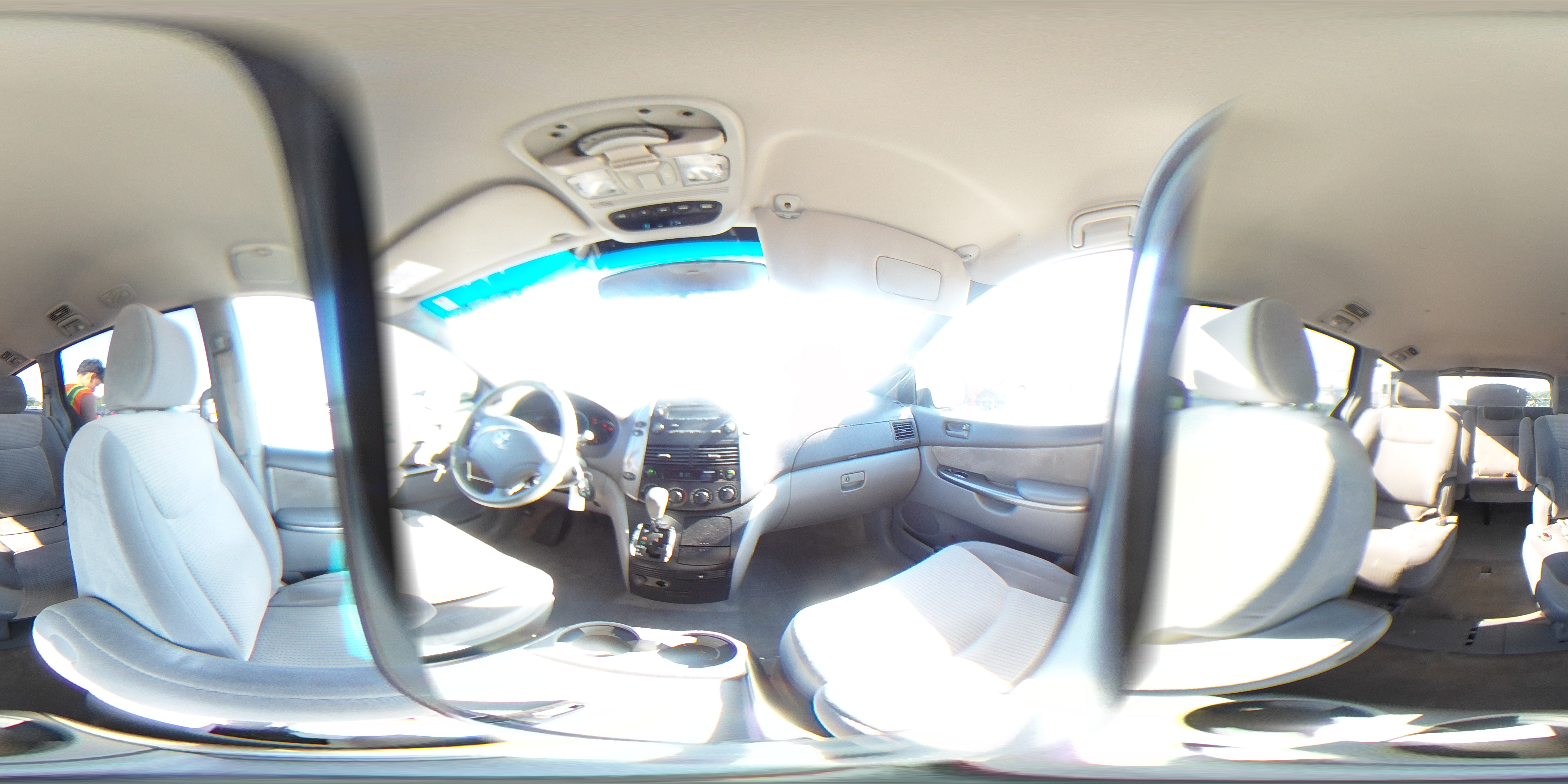 2010 Toyota Sienna Le 7-passenger Серебряный vin: 5TDKK4CCXAS296398