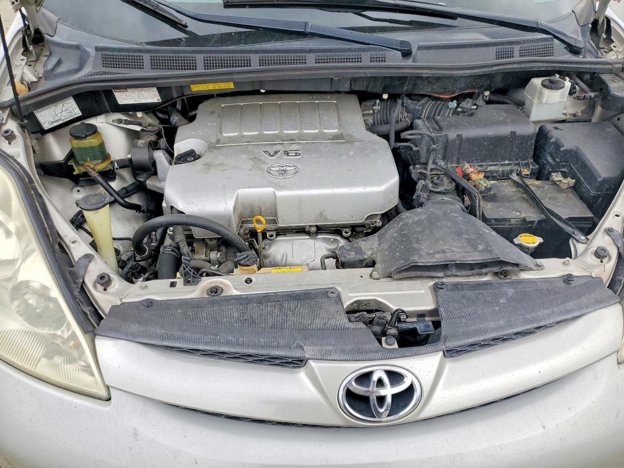 2010 Toyota Sienna Ce 8-passenger Серебряный vin: 5TDKK4CCXAS316553