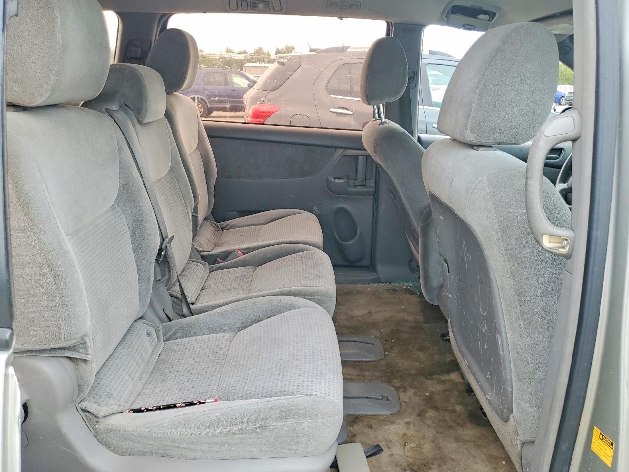 2010 Toyota Sienna Ce 8-passenger Серебряный vin: 5TDKK4CCXAS316553