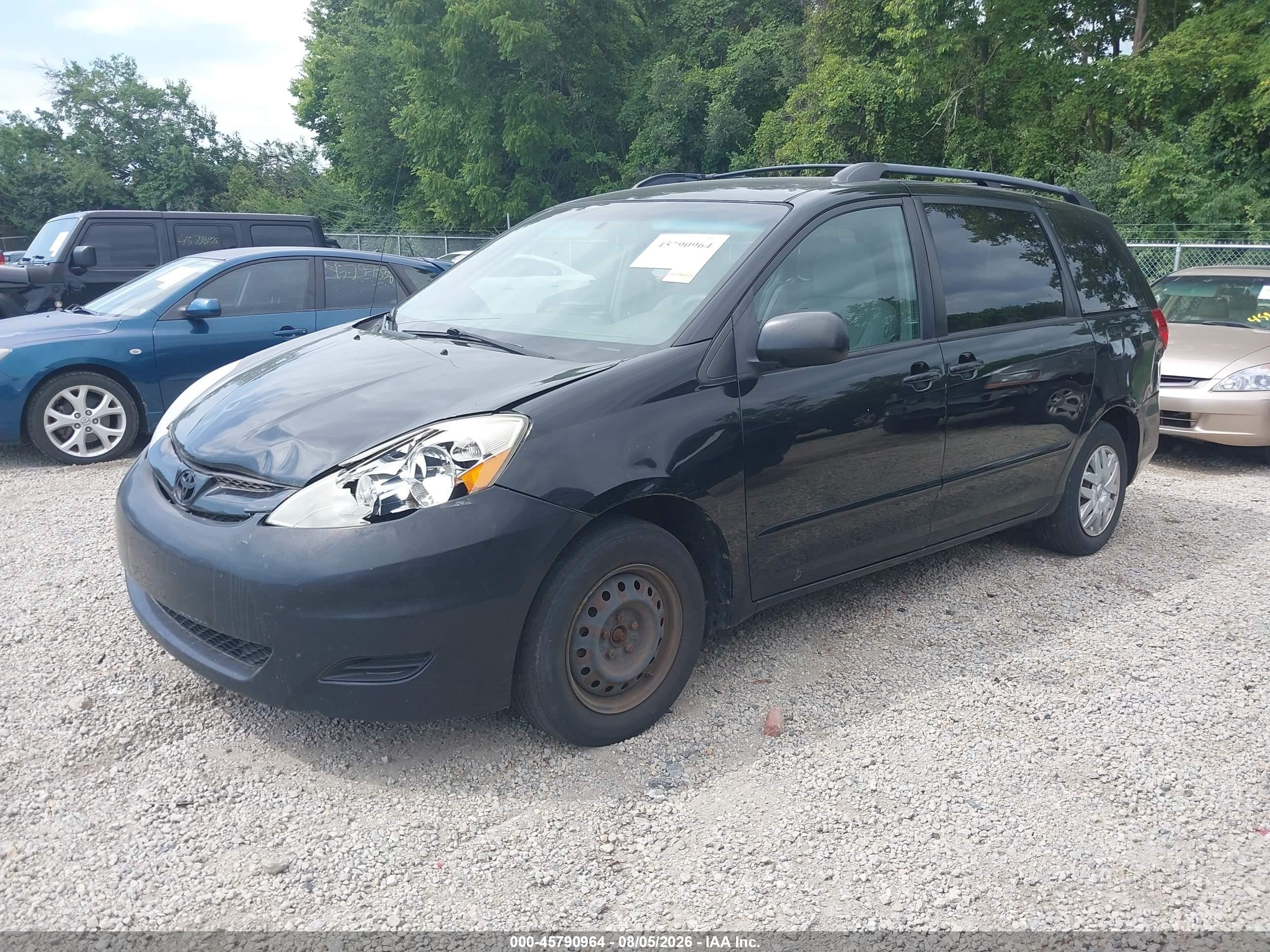 2010 Toyota Sienna Ce Черный vin: 5TDKK4CCXAS323552