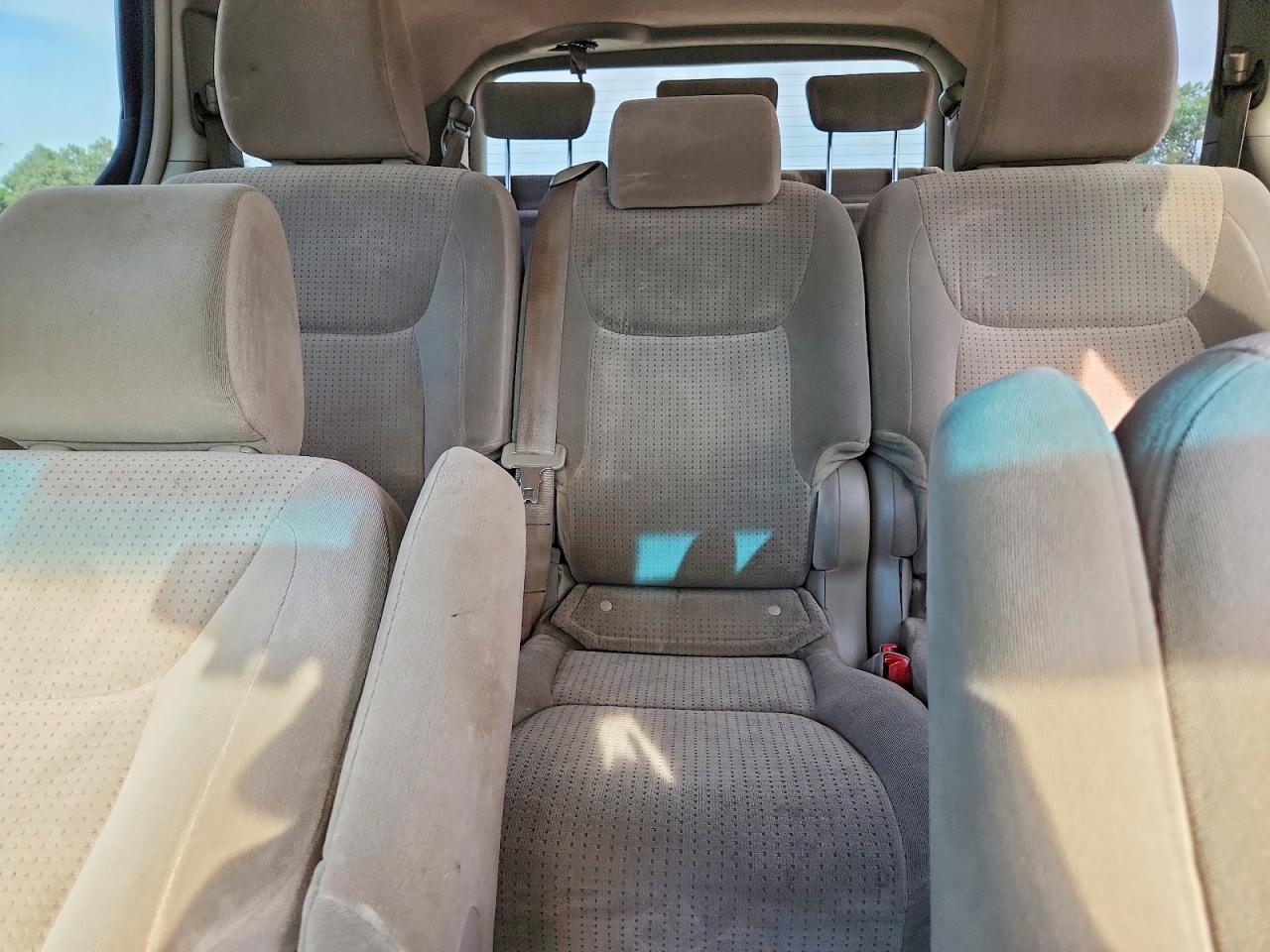2010 Toyota Sienna Beige vin: 5TDKK4CCXAS327469