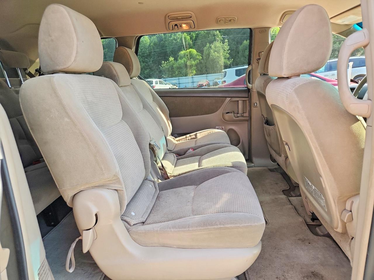 2010 Toyota Sienna Beige vin: 5TDKK4CCXAS327469