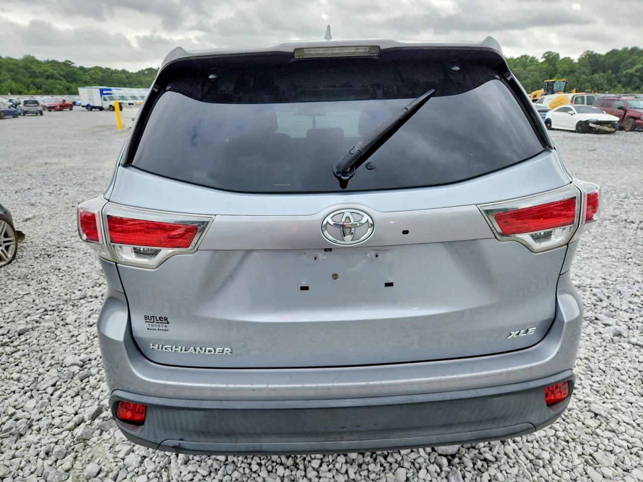 2014 Toyota Highlander Xle Silver vin: 5TDKKRFH0ES027482