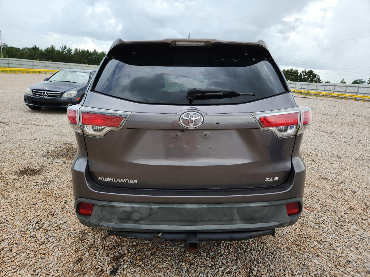 2014 Toyota Highlander Xle Gray vin: 5TDKKRFH0ES029006