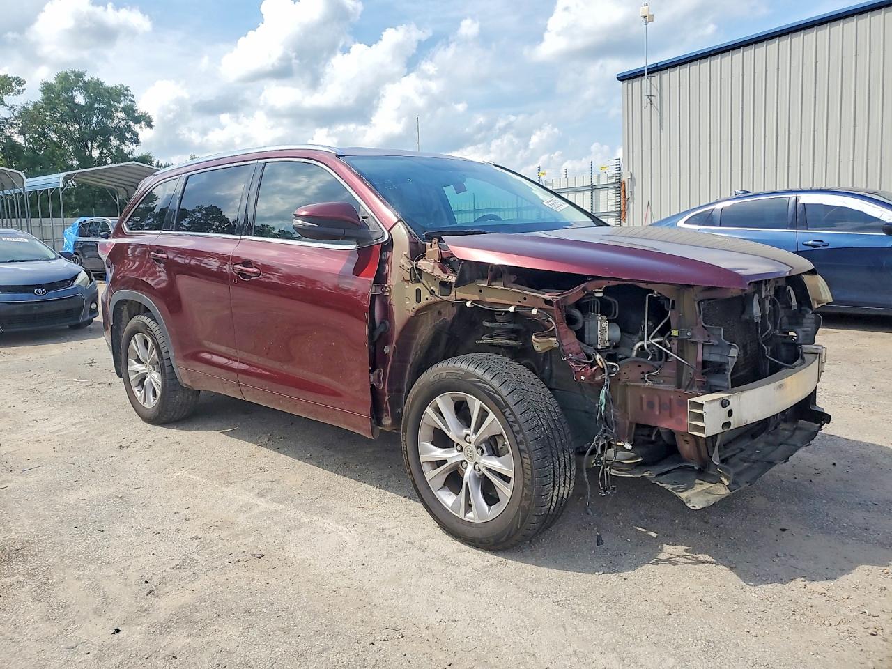 2015 Toyota Highlander Xle Burgundy vin: 5TDKKRFH0FS080104