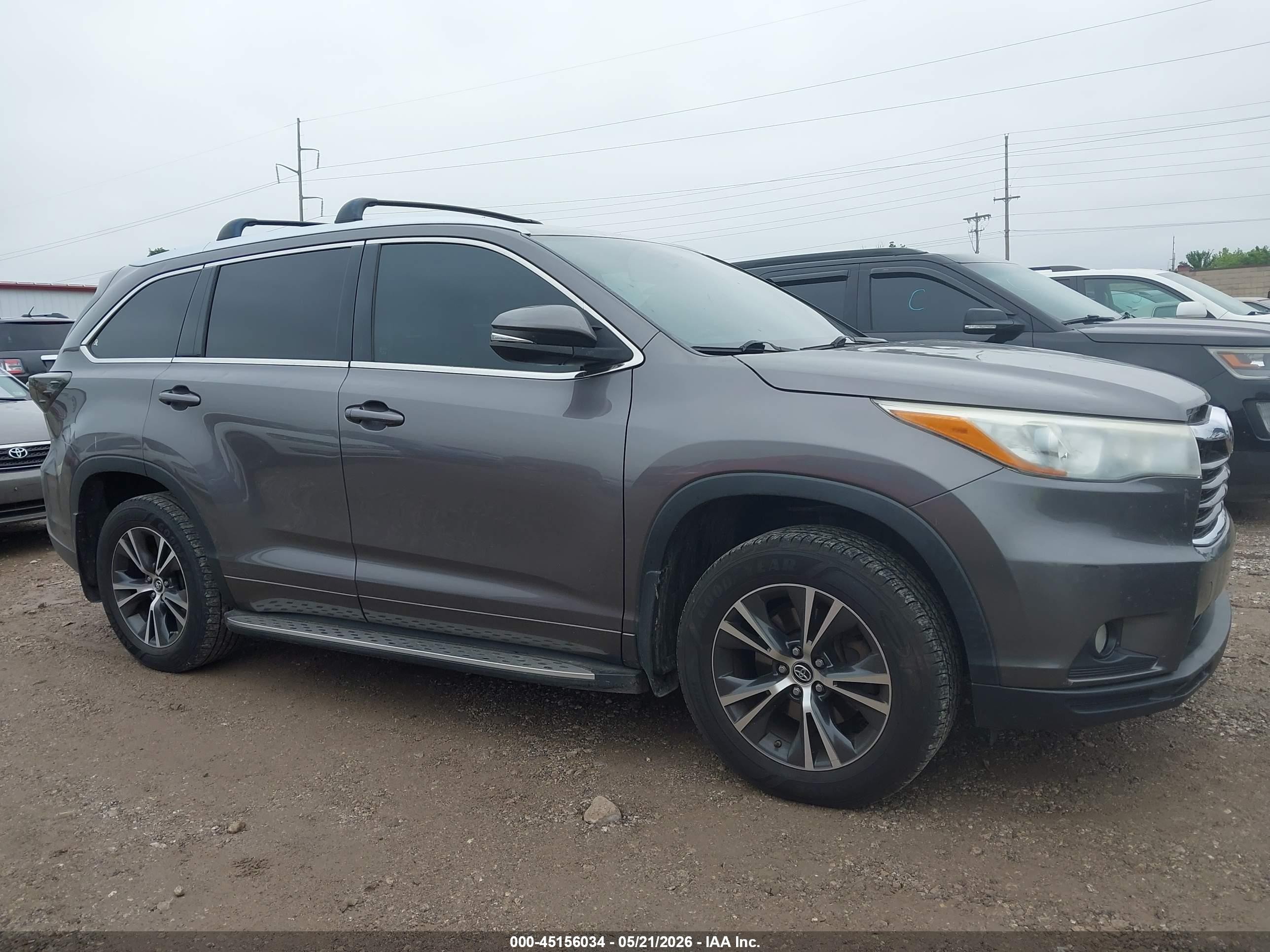 2016 Toyota Highlander Xle V6 Gray vin: 5TDKKRFH0GS178082