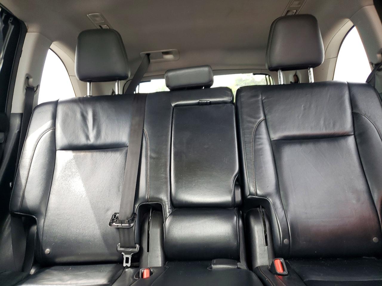 2014 Toyota Highlander Xle White vin: 5TDKKRFH1ES013039