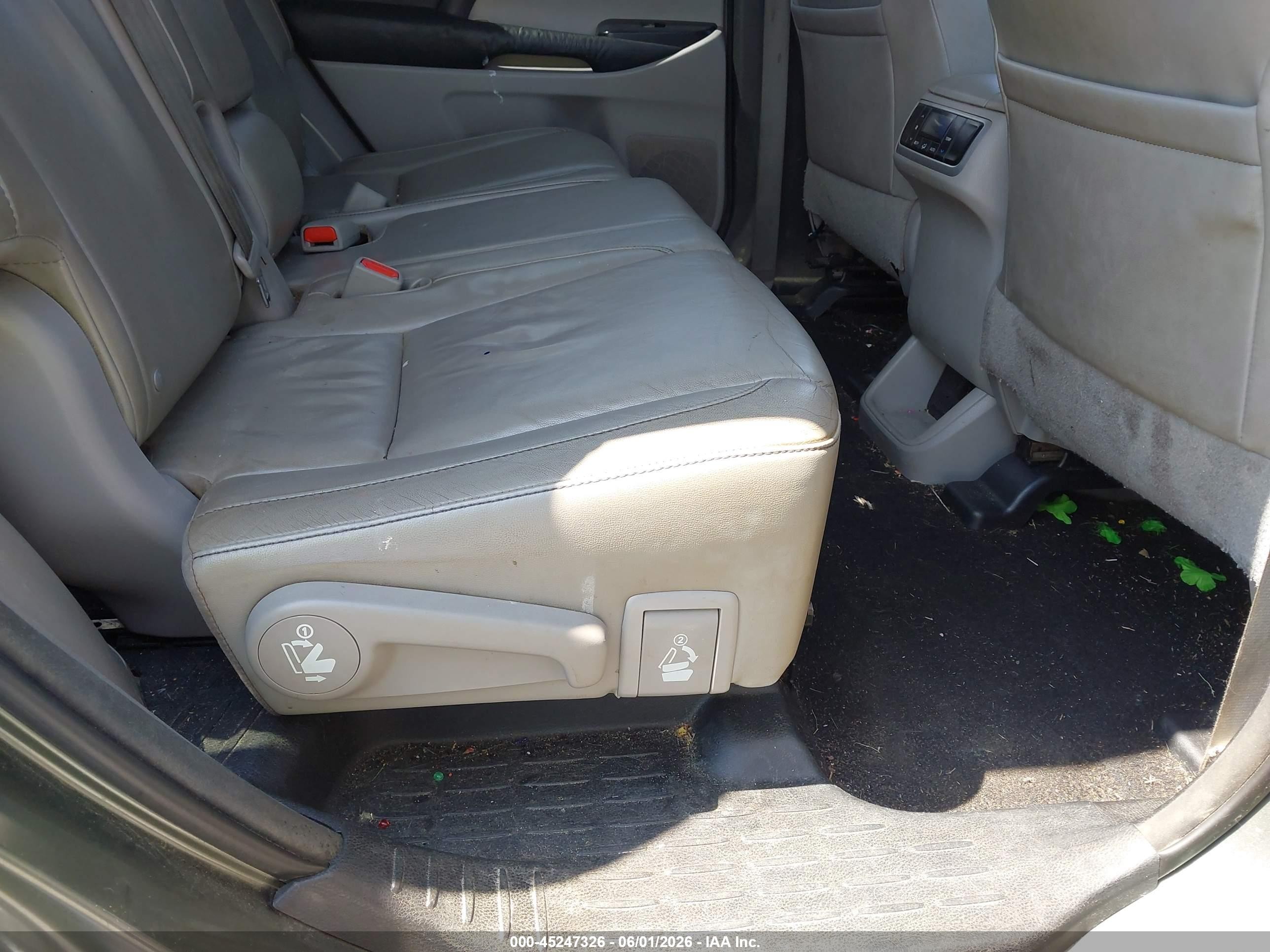 2015 Toyota Highlander Xle V6 Green vin: 5TDKKRFH1FS046558