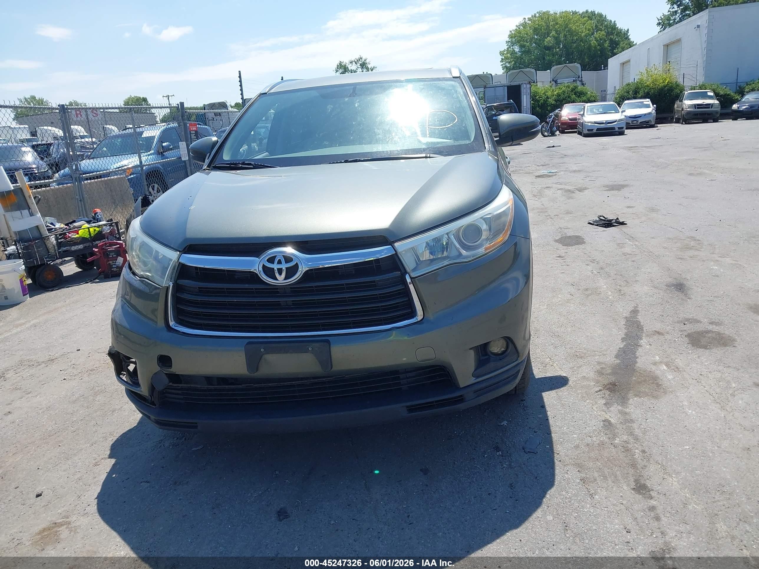 2015 Toyota Highlander Xle V6 Green vin: 5TDKKRFH1FS046558