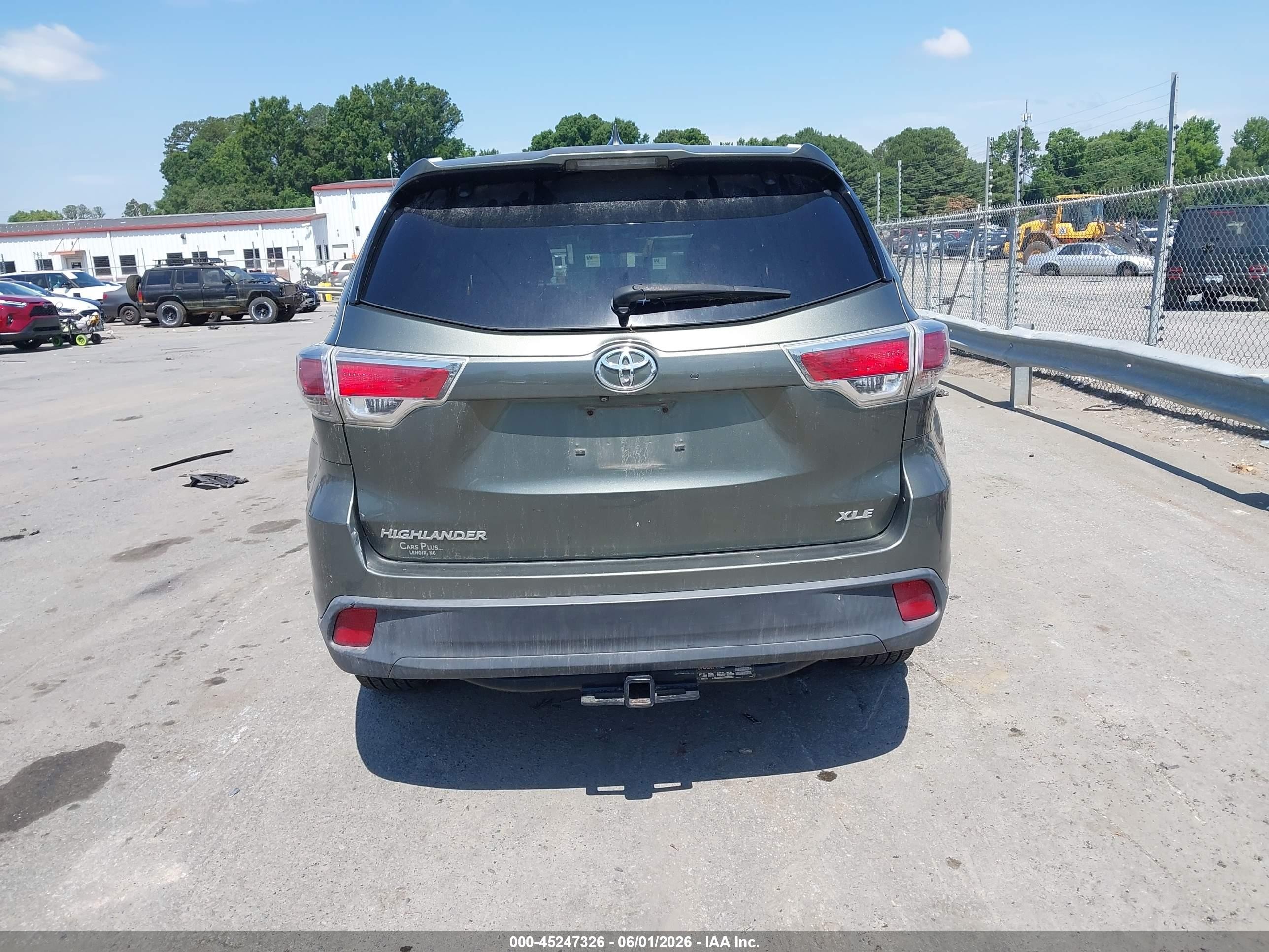 2015 Toyota Highlander Xle V6 Green vin: 5TDKKRFH1FS046558