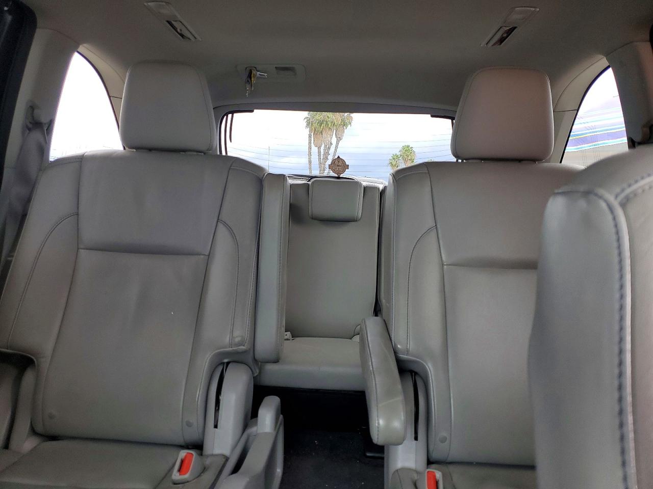 2015 Toyota Highlander Xle White vin: 5TDKKRFH1FS090172