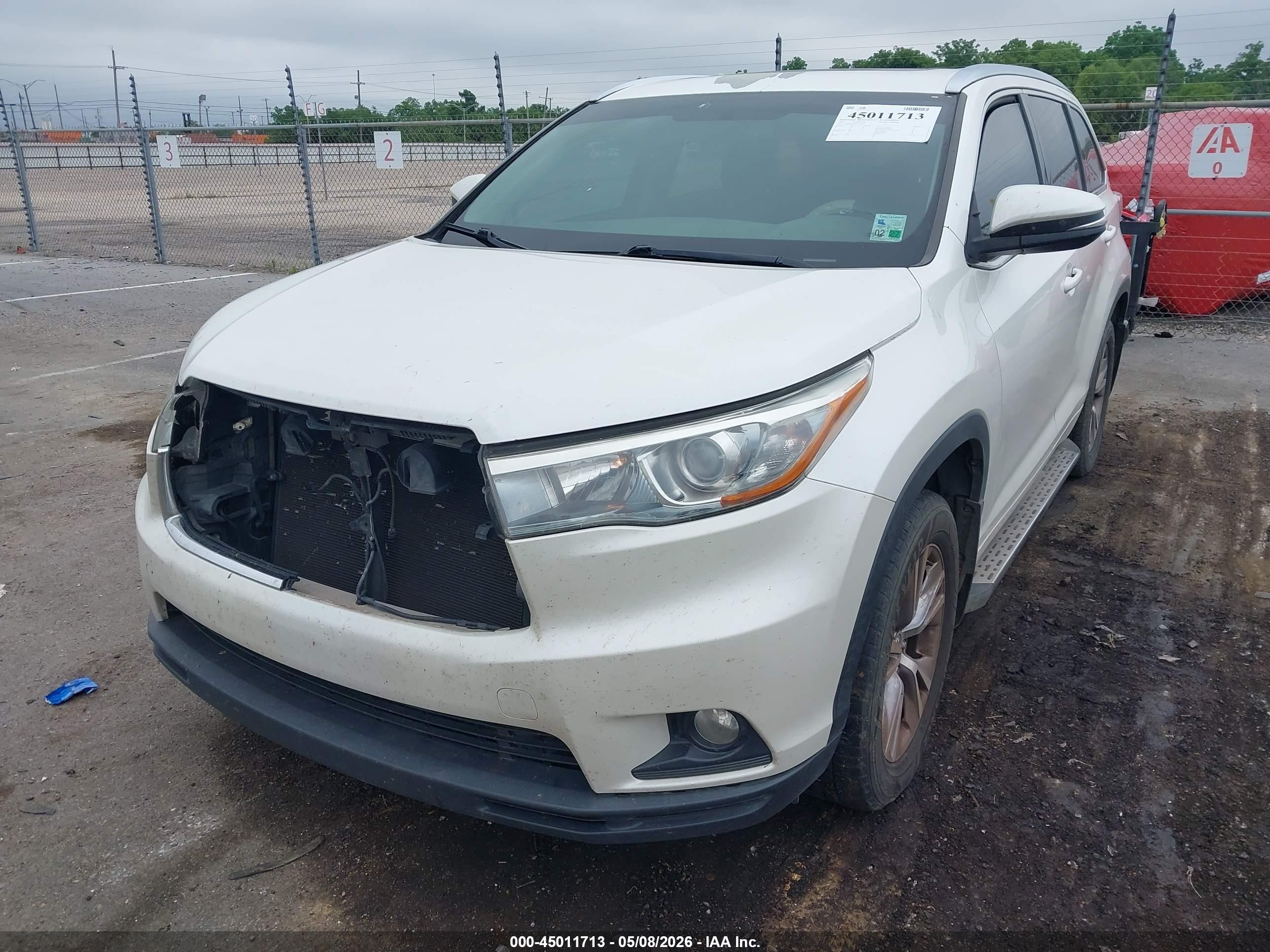 2015 Toyota Highlander Xle V6 White vin: 5TDKKRFH1FS094058