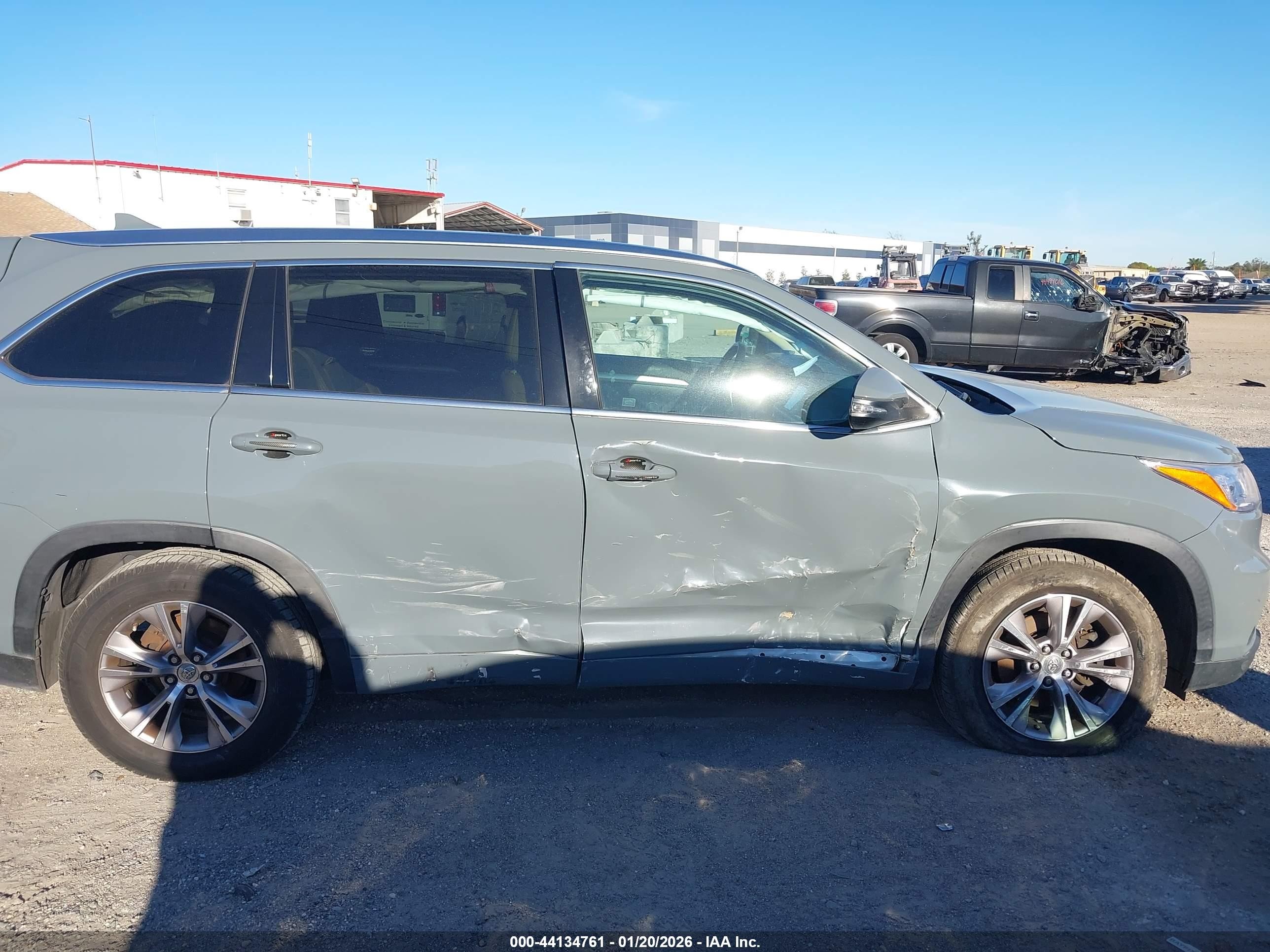 2015 Toyota Highlander Xle V6 Gray vin: 5TDKKRFH1FS094240
