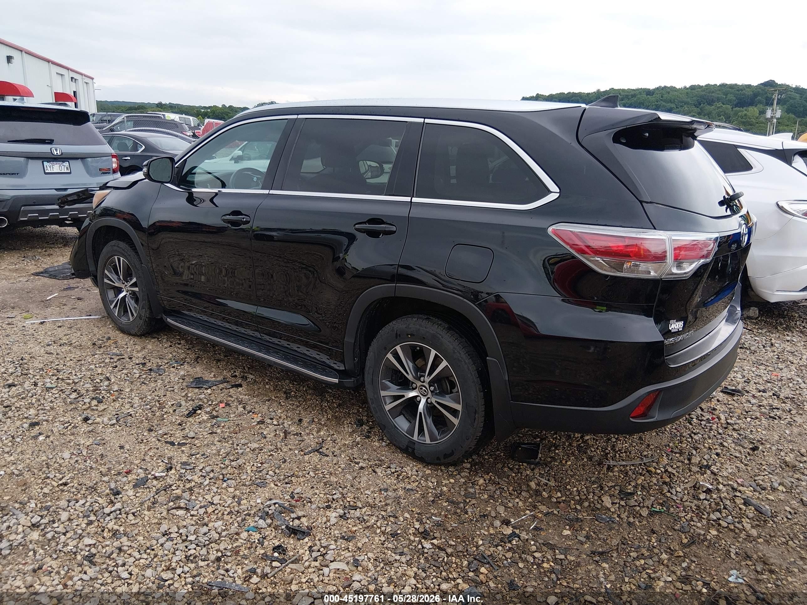 2016 Toyota Highlander Xle V6 Black vin: 5TDKKRFH1GS152090