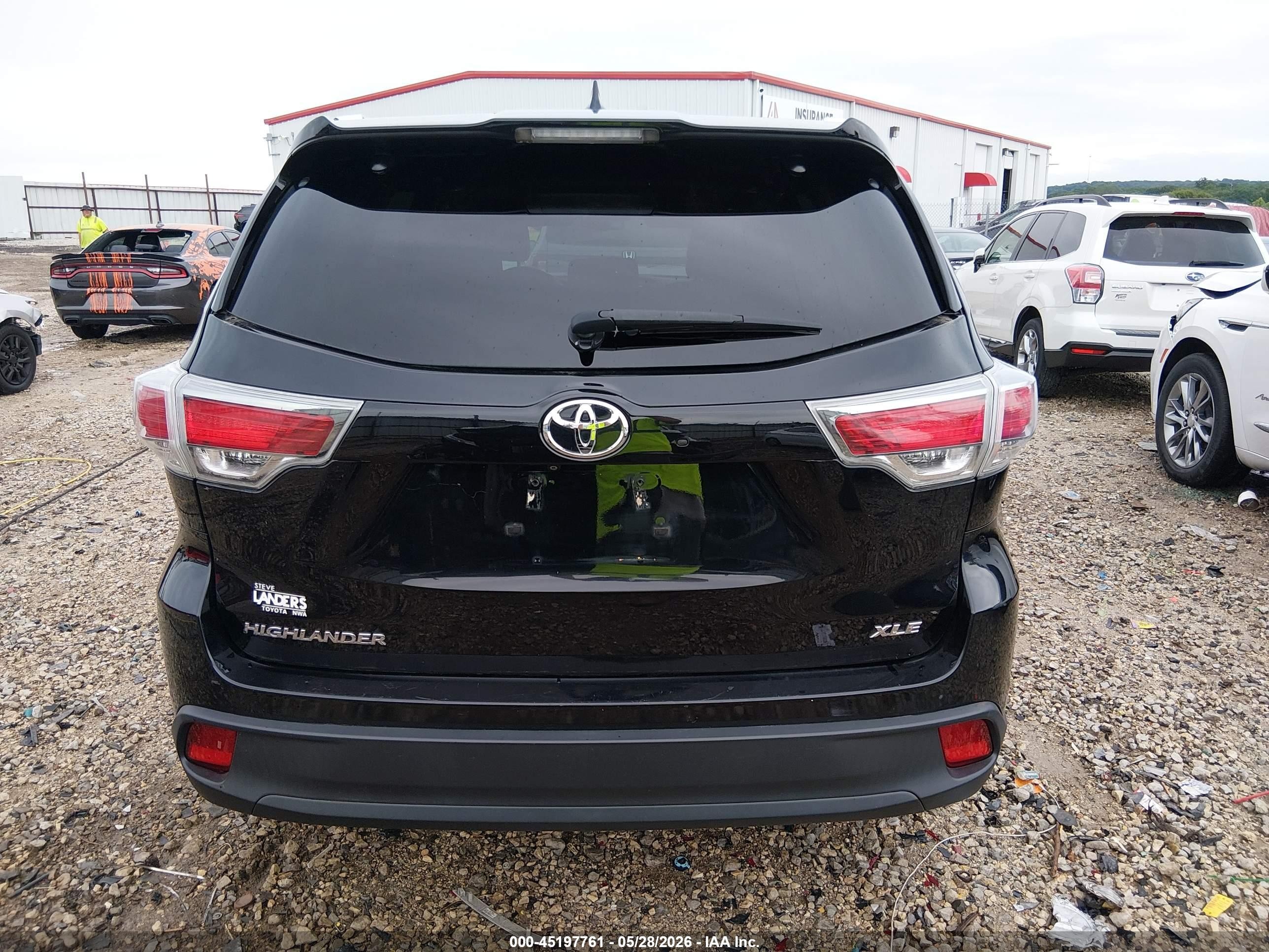 2016 Toyota Highlander Xle V6 Black vin: 5TDKKRFH1GS152090