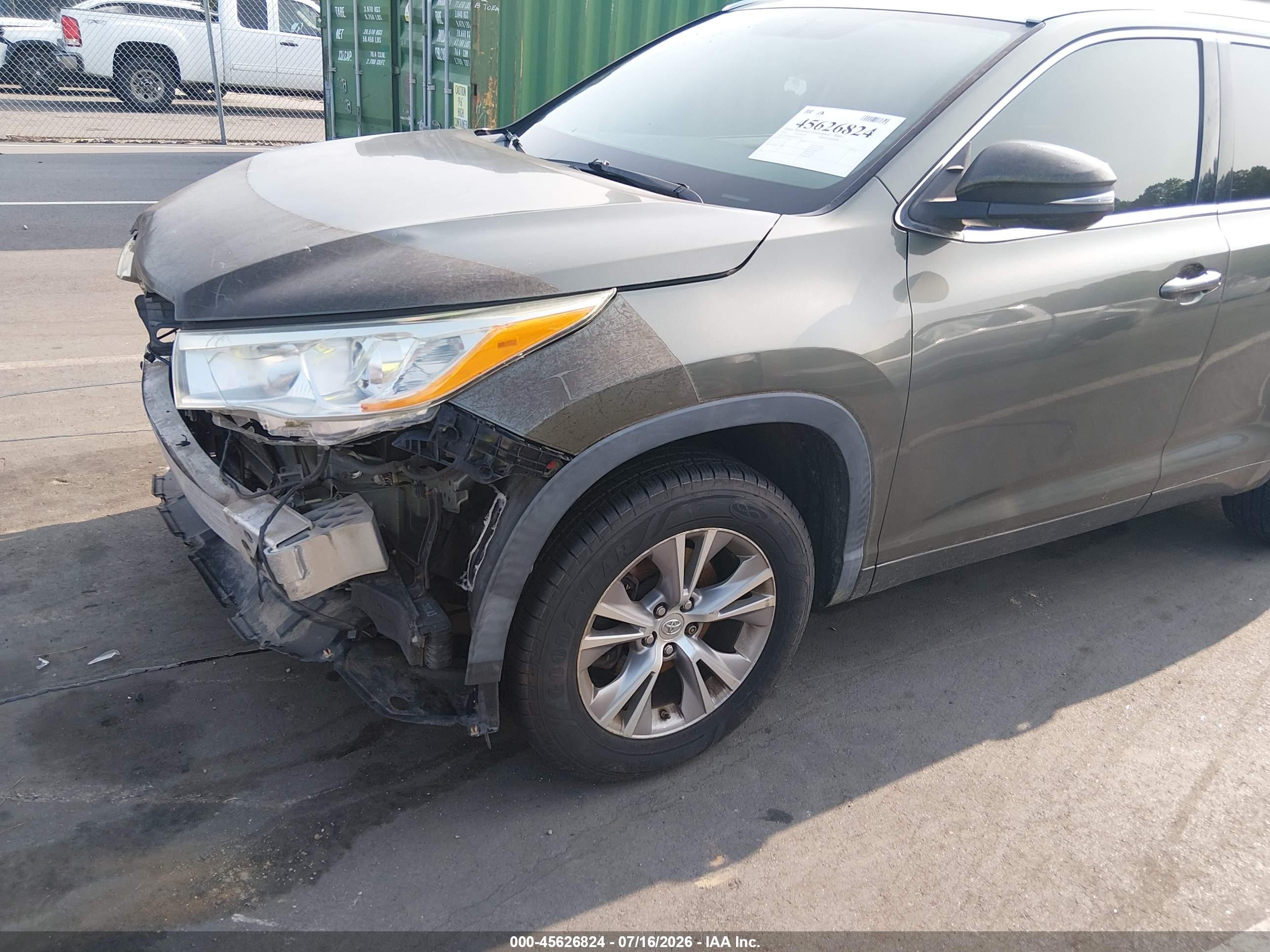 2014 Toyota Highlander Xle V6 Green vin: 5TDKKRFH2ES018475
