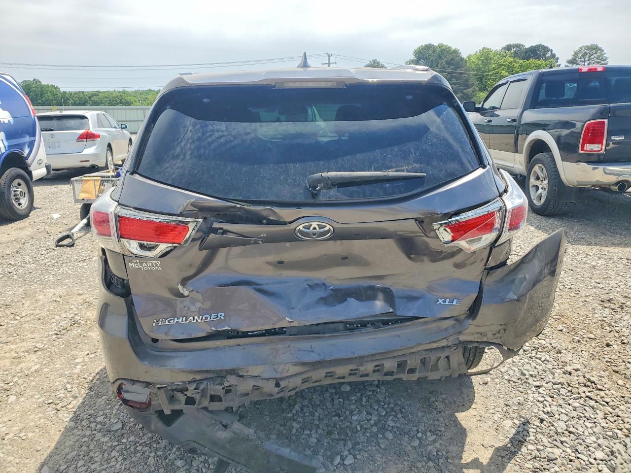 2015 Toyota Highlander Xle Charcoal vin: 5TDKKRFH2FS044107