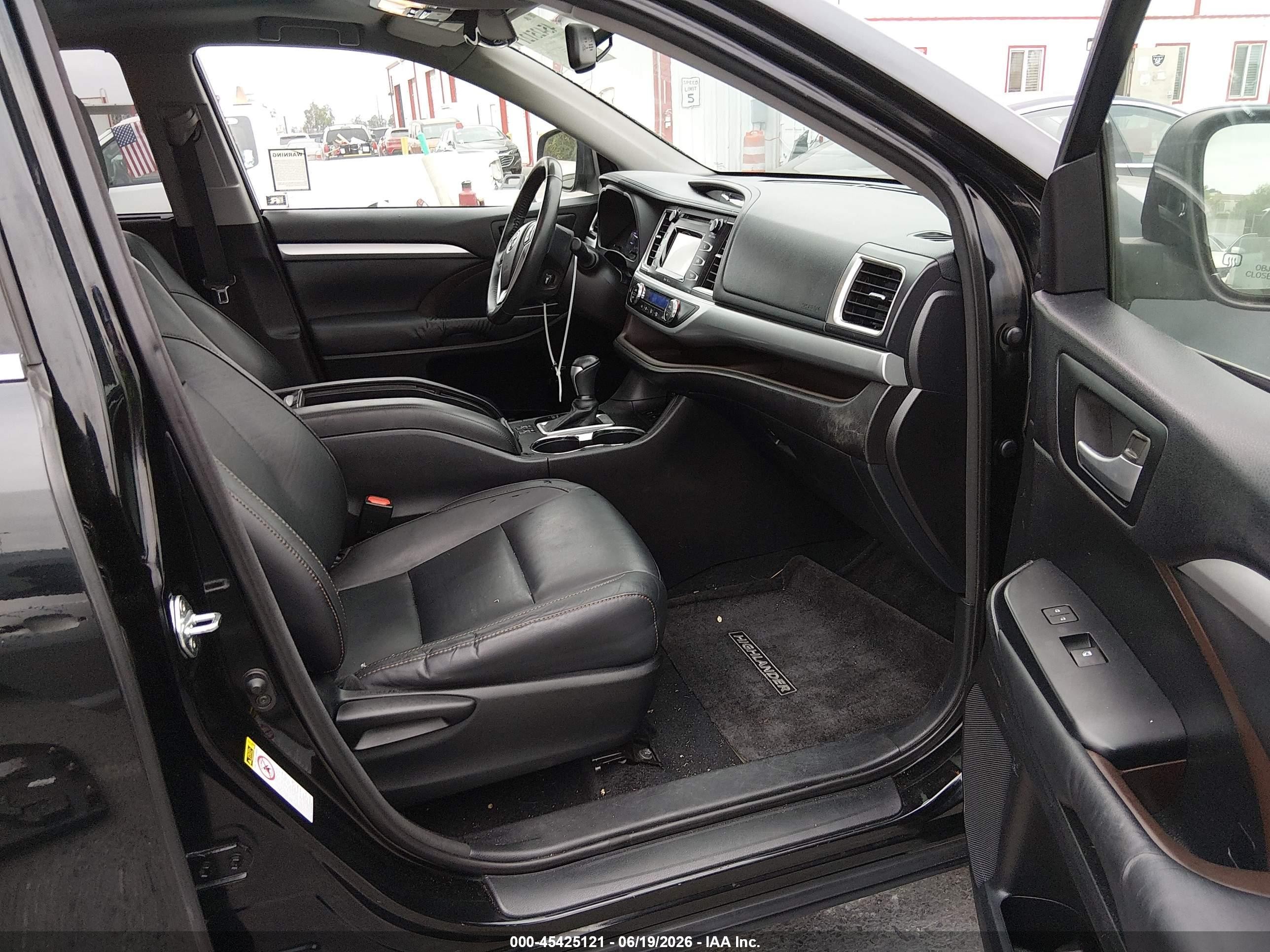 2015 Toyota Highlander Xle V6 Black vin: 5TDKKRFH2FS055902