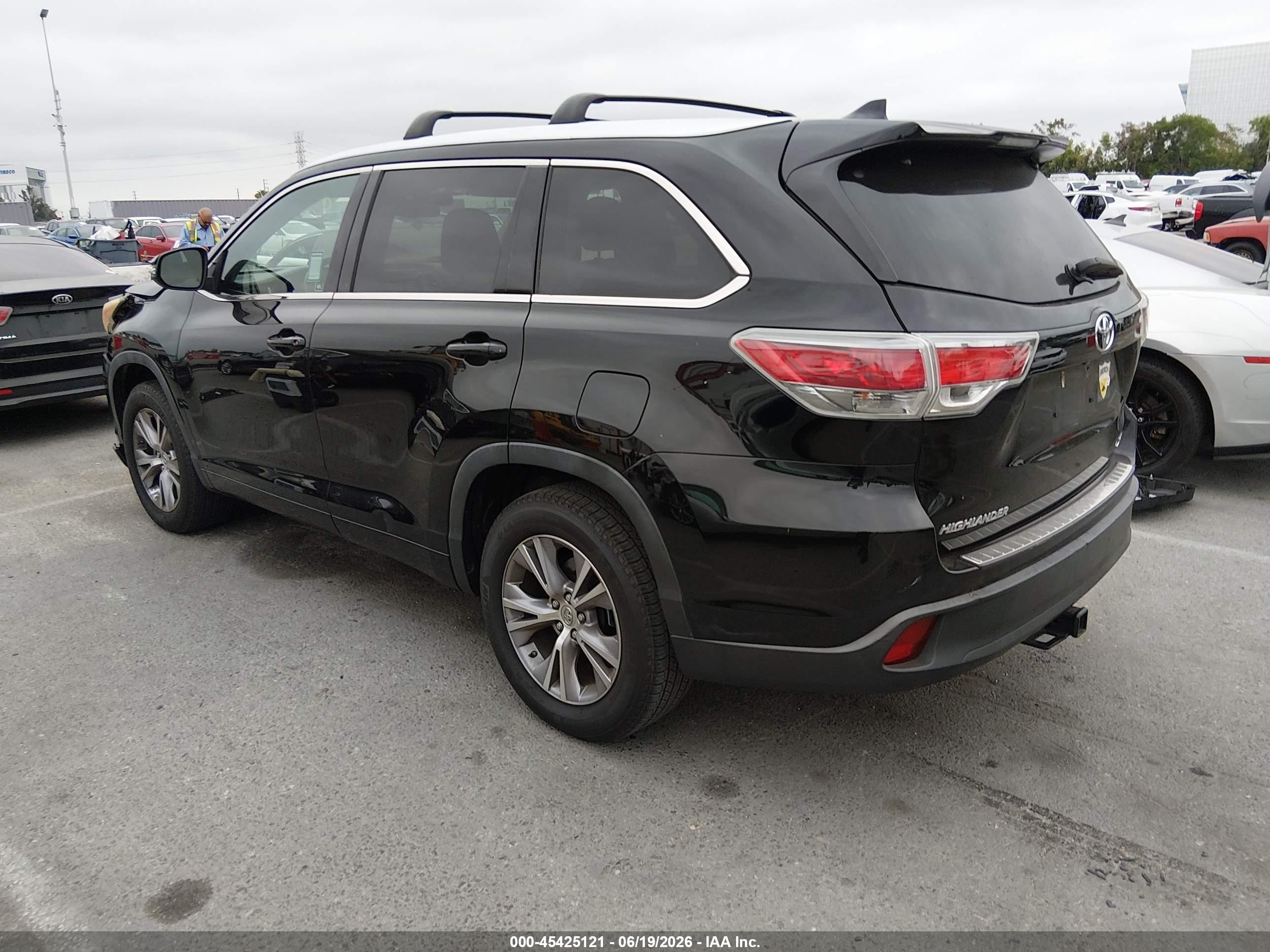 2015 Toyota Highlander Xle V6 Black vin: 5TDKKRFH2FS055902