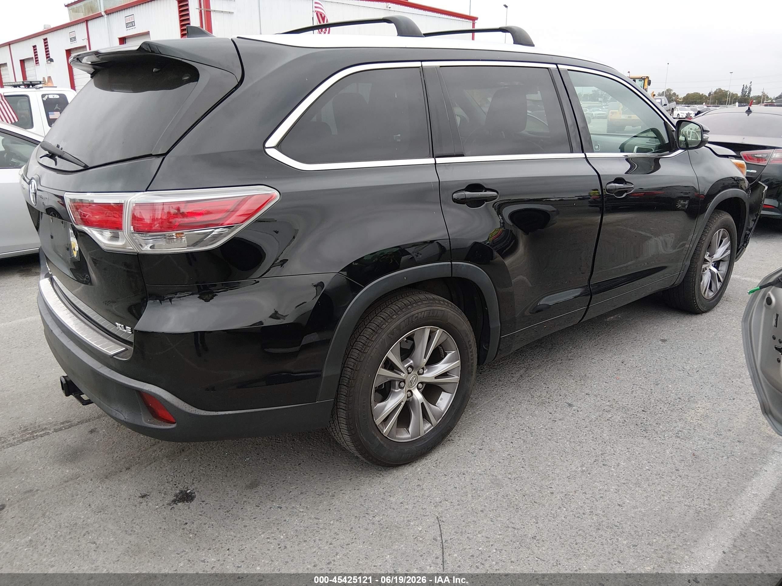 2015 Toyota Highlander Xle V6 Black vin: 5TDKKRFH2FS055902