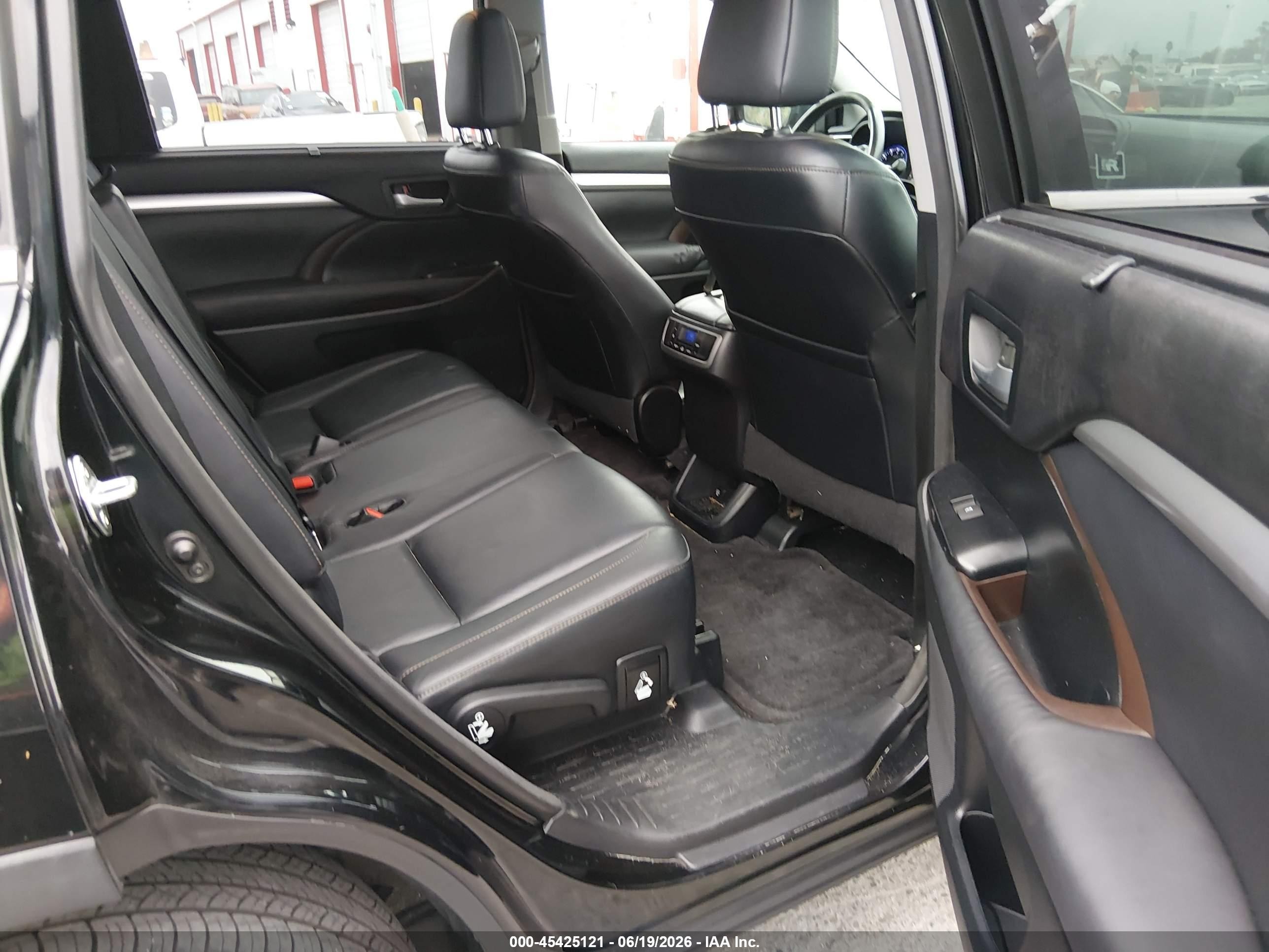 2015 Toyota Highlander Xle V6 Black vin: 5TDKKRFH2FS055902