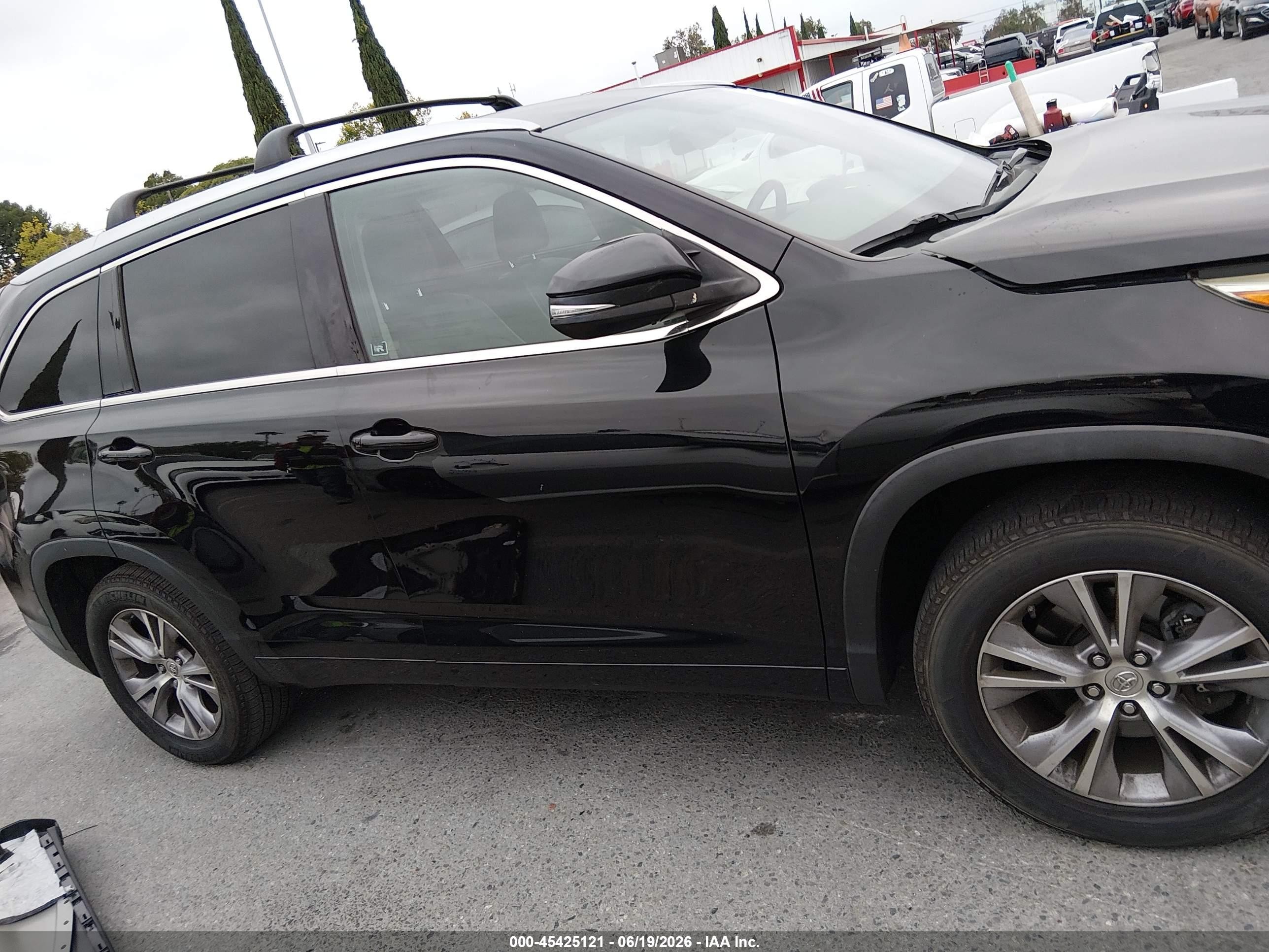 2015 Toyota Highlander Xle V6 Black vin: 5TDKKRFH2FS055902