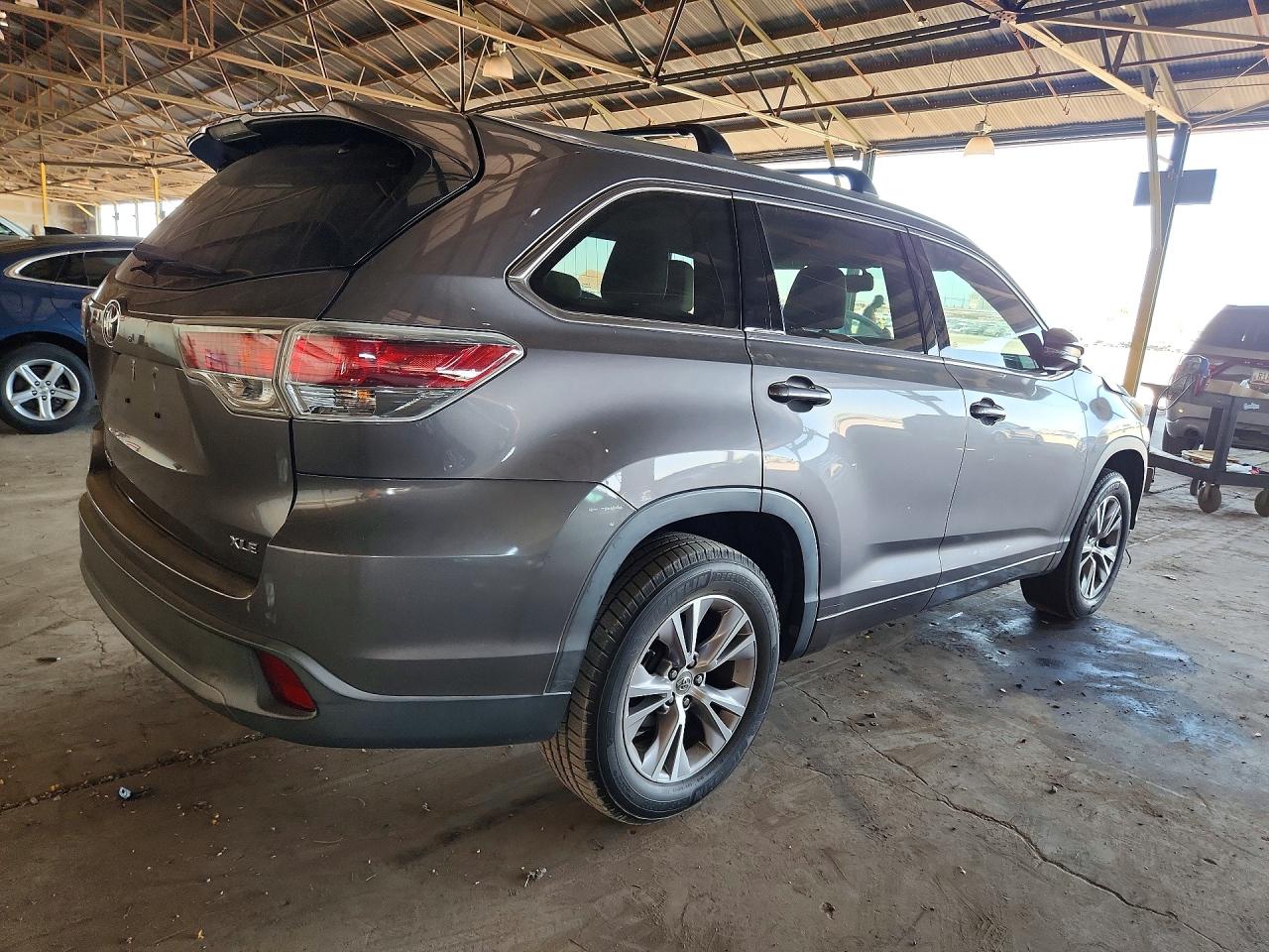 2015 Toyota Highlander Xle Gray vin: 5TDKKRFH2FS104046