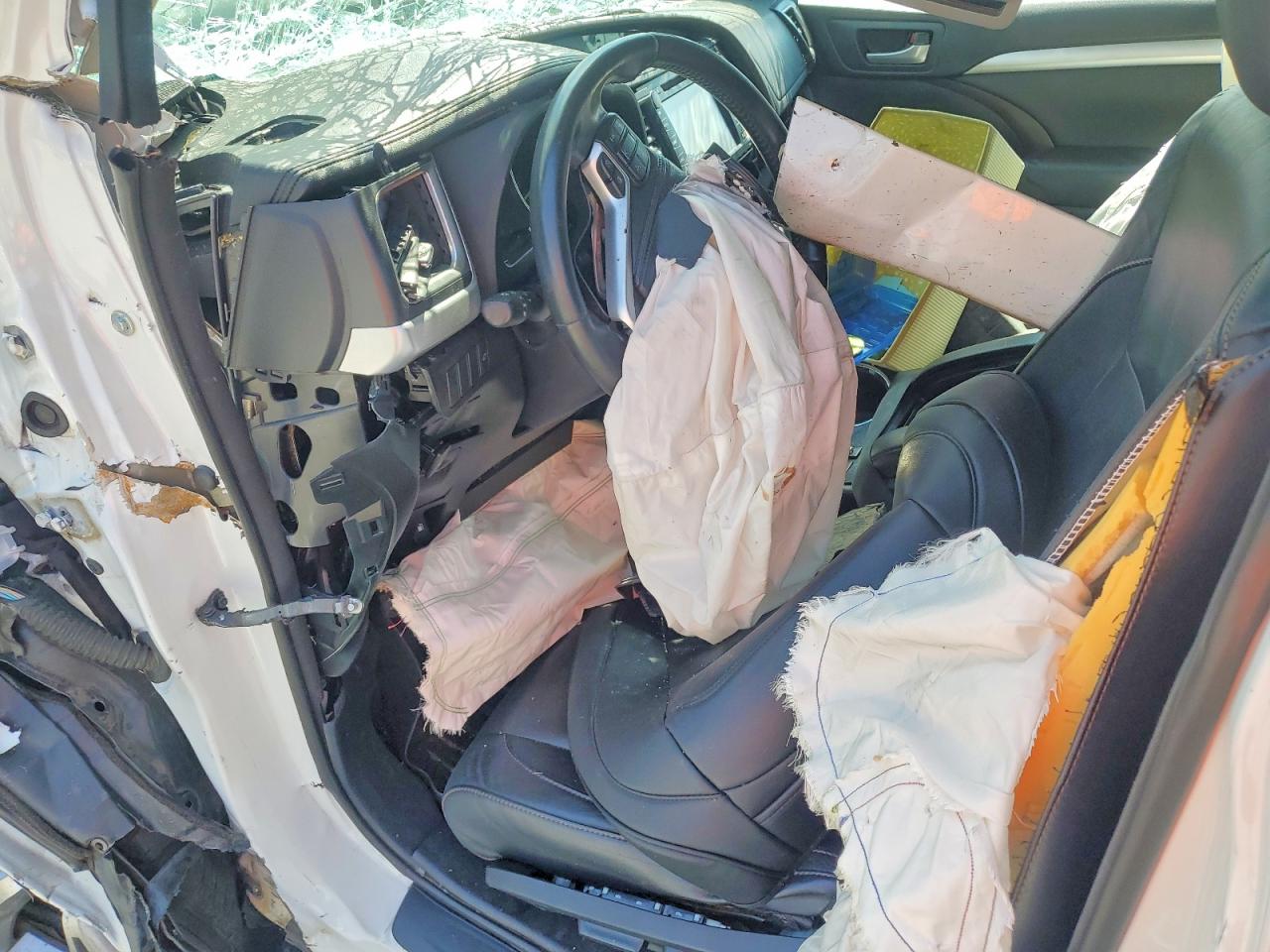 2014 Toyota Highlander Xle Белый vin: 5TDKKRFH3ES034619