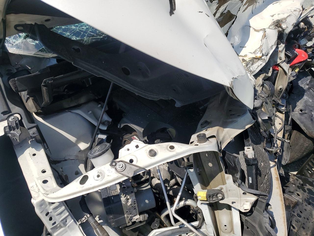2014 Toyota Highlander Xle Белый vin: 5TDKKRFH3ES034619