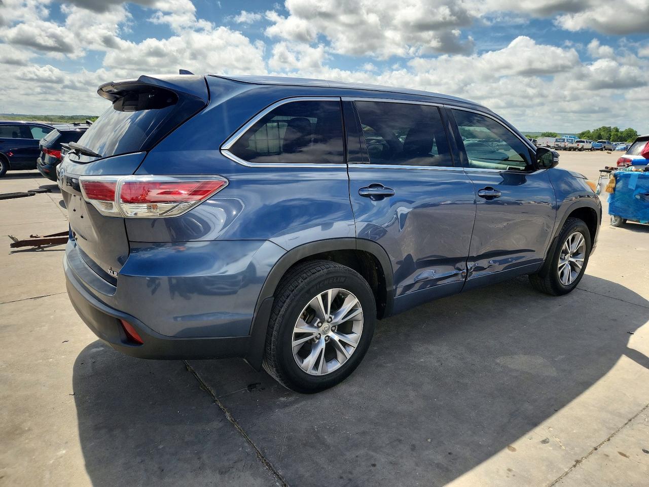 2014 Toyota Highlander Xle Blue vin: 5TDKKRFH3ES037715
