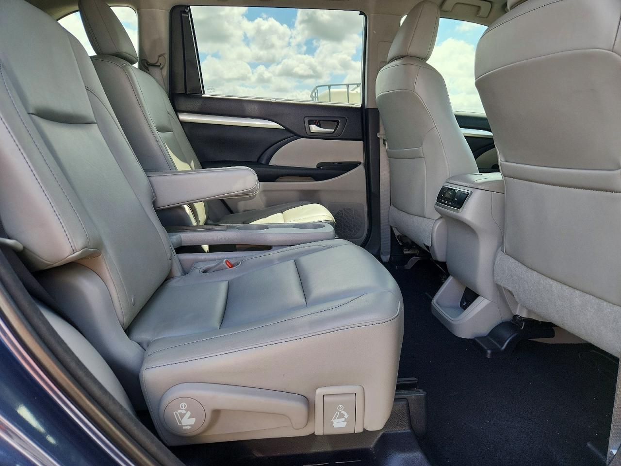 2014 Toyota Highlander Xle Blue vin: 5TDKKRFH3ES037715