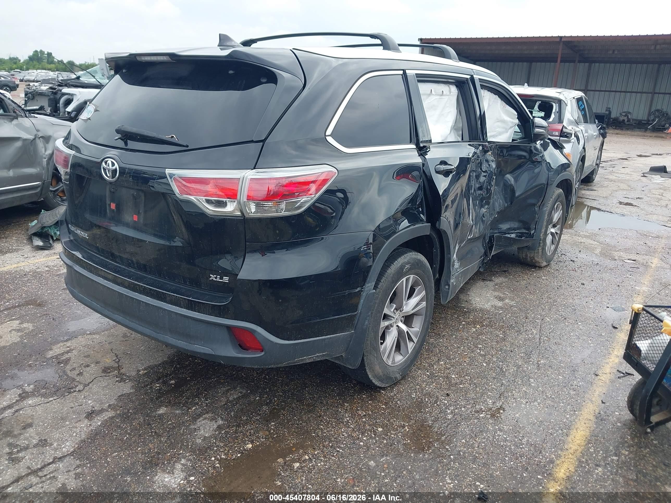 2015 Toyota Highlander Xle V6 Black vin: 5TDKKRFH3FS111362