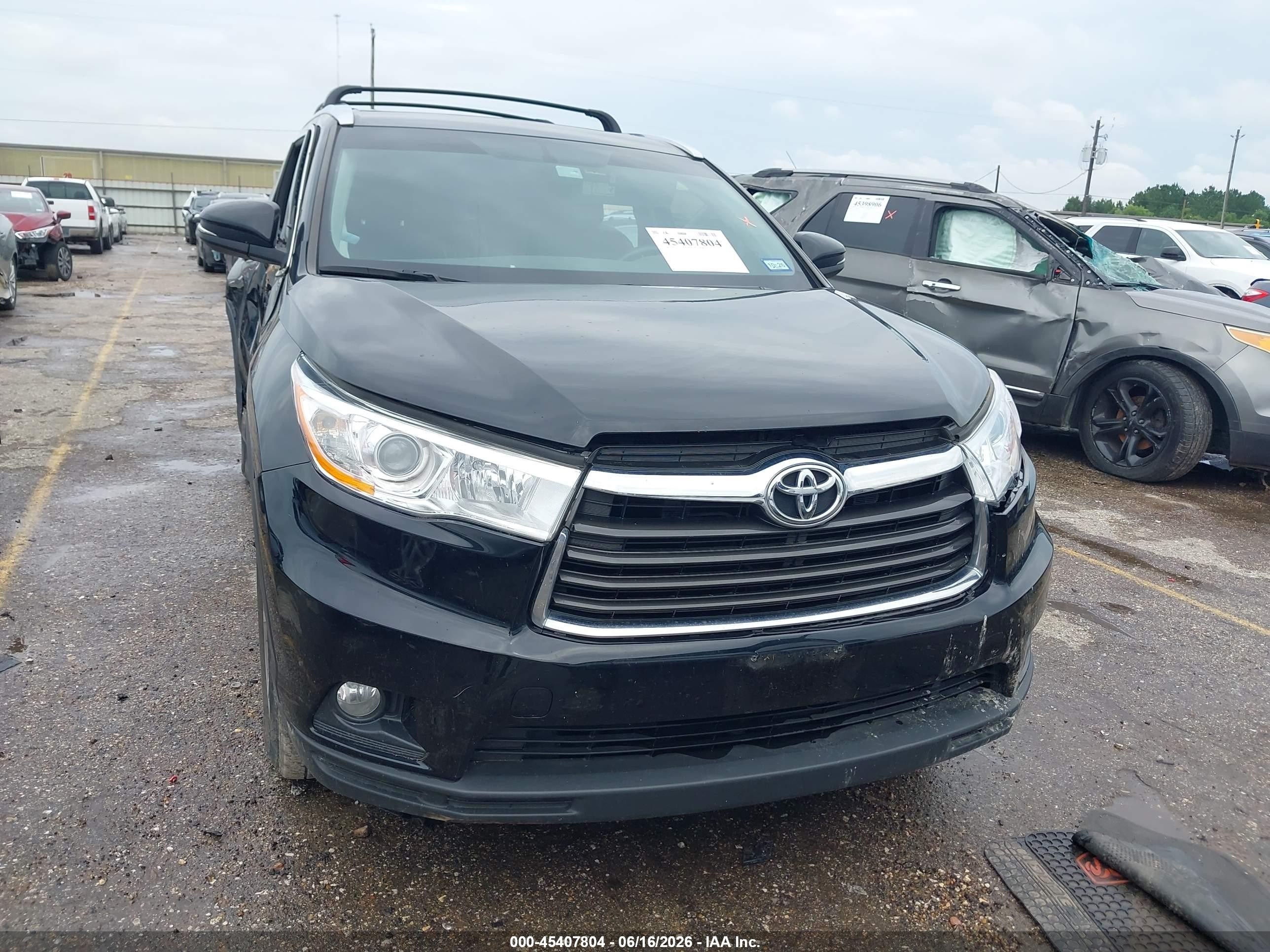 2015 Toyota Highlander Xle V6 Black vin: 5TDKKRFH3FS111362
