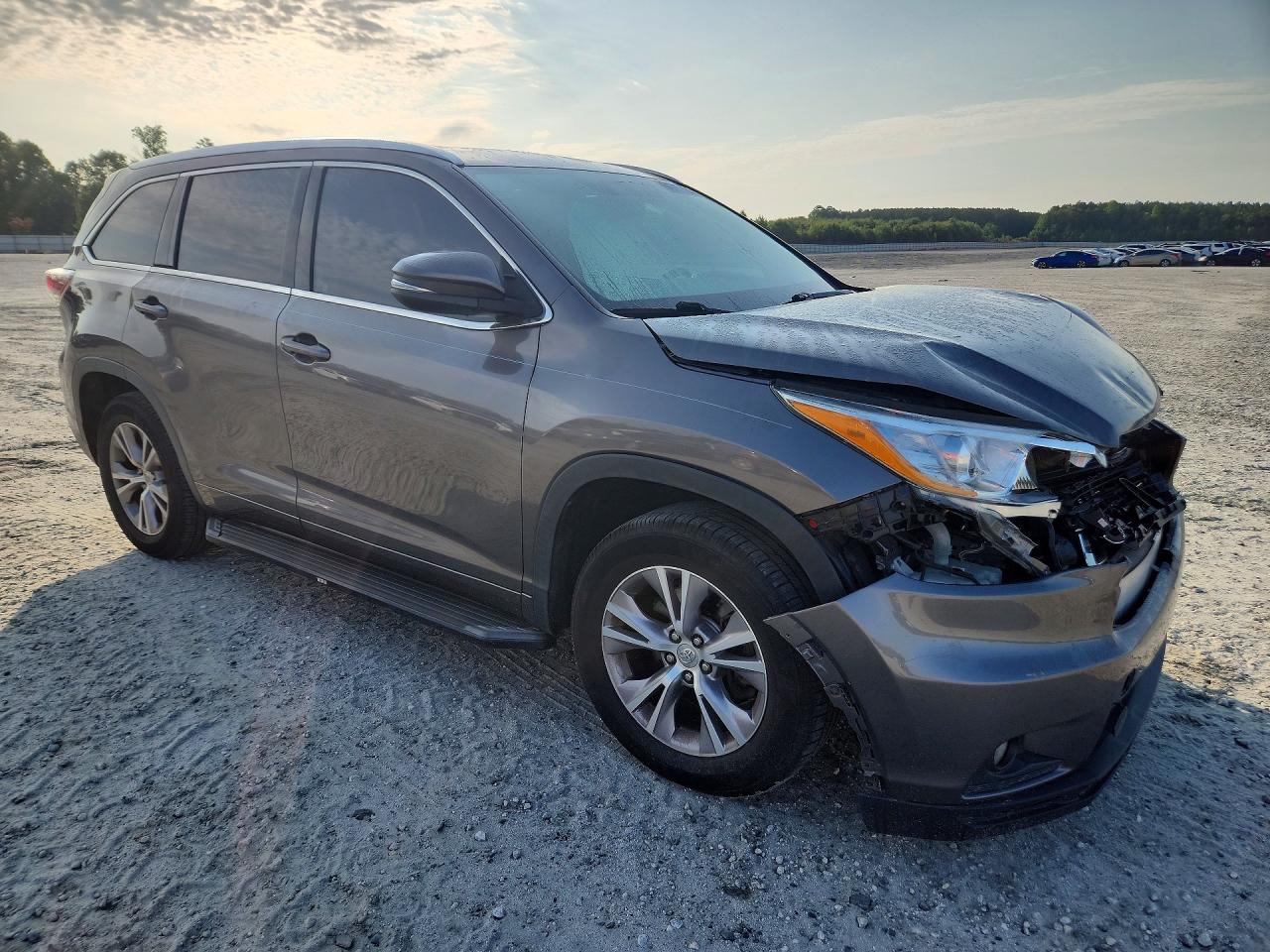 2015 Toyota Highlander Xle Серый vin: 5TDKKRFH4FS049776
