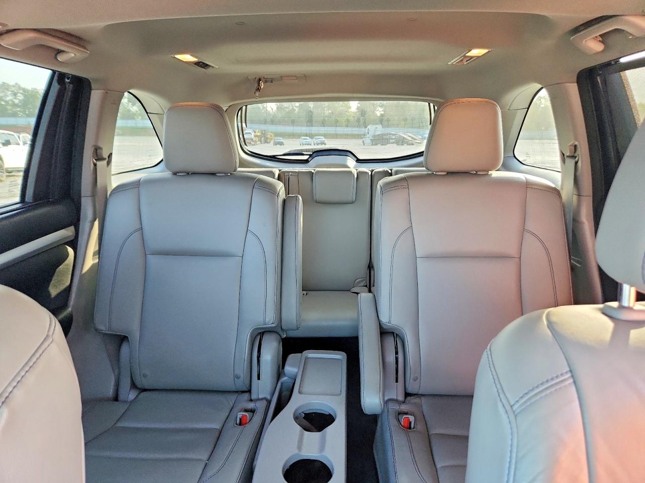 2015 Toyota Highlander Xle Серый vin: 5TDKKRFH4FS049776