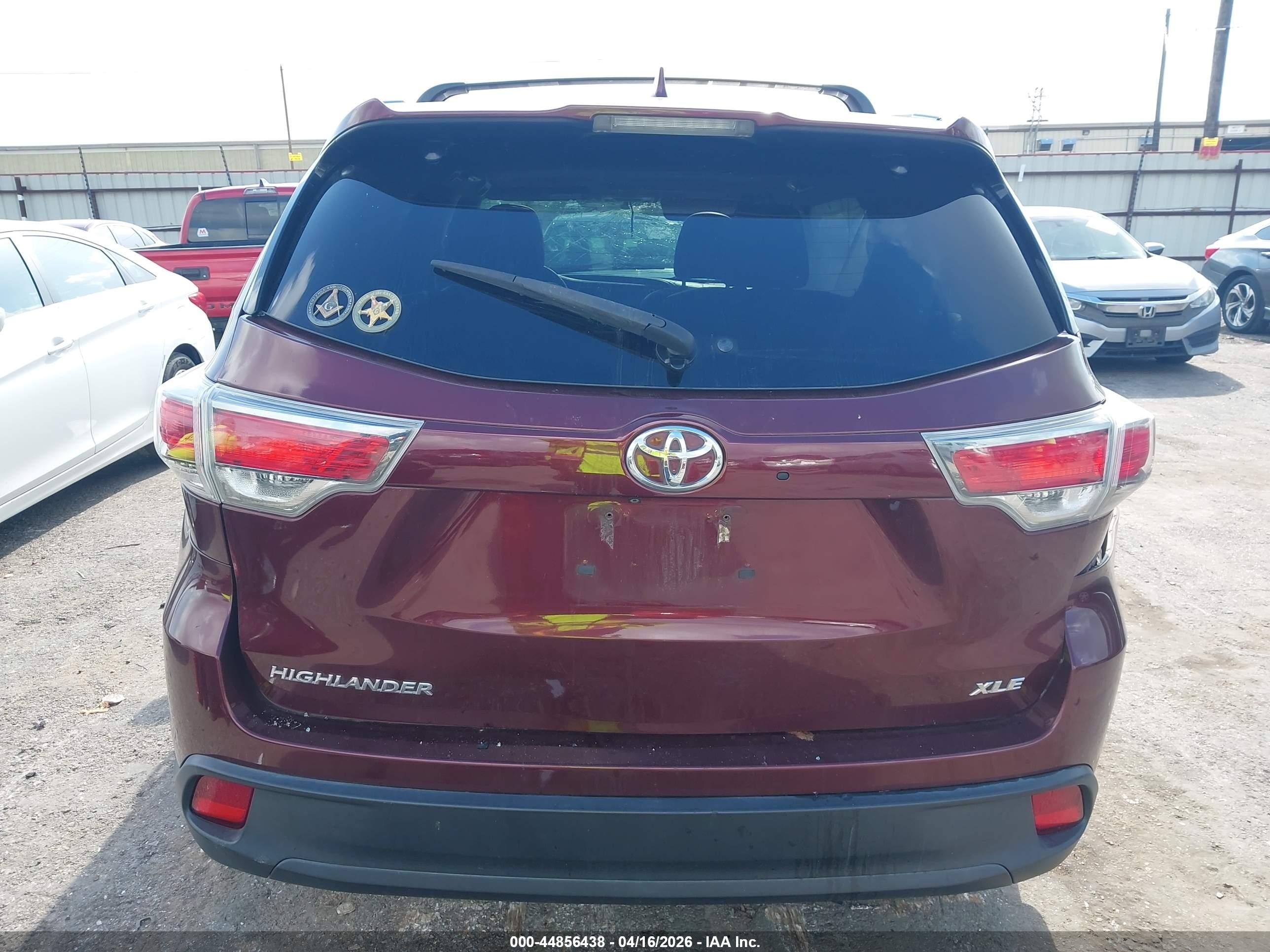 2015 Toyota Highlander Xle V6 Maroon vin: 5TDKKRFH4FS059174