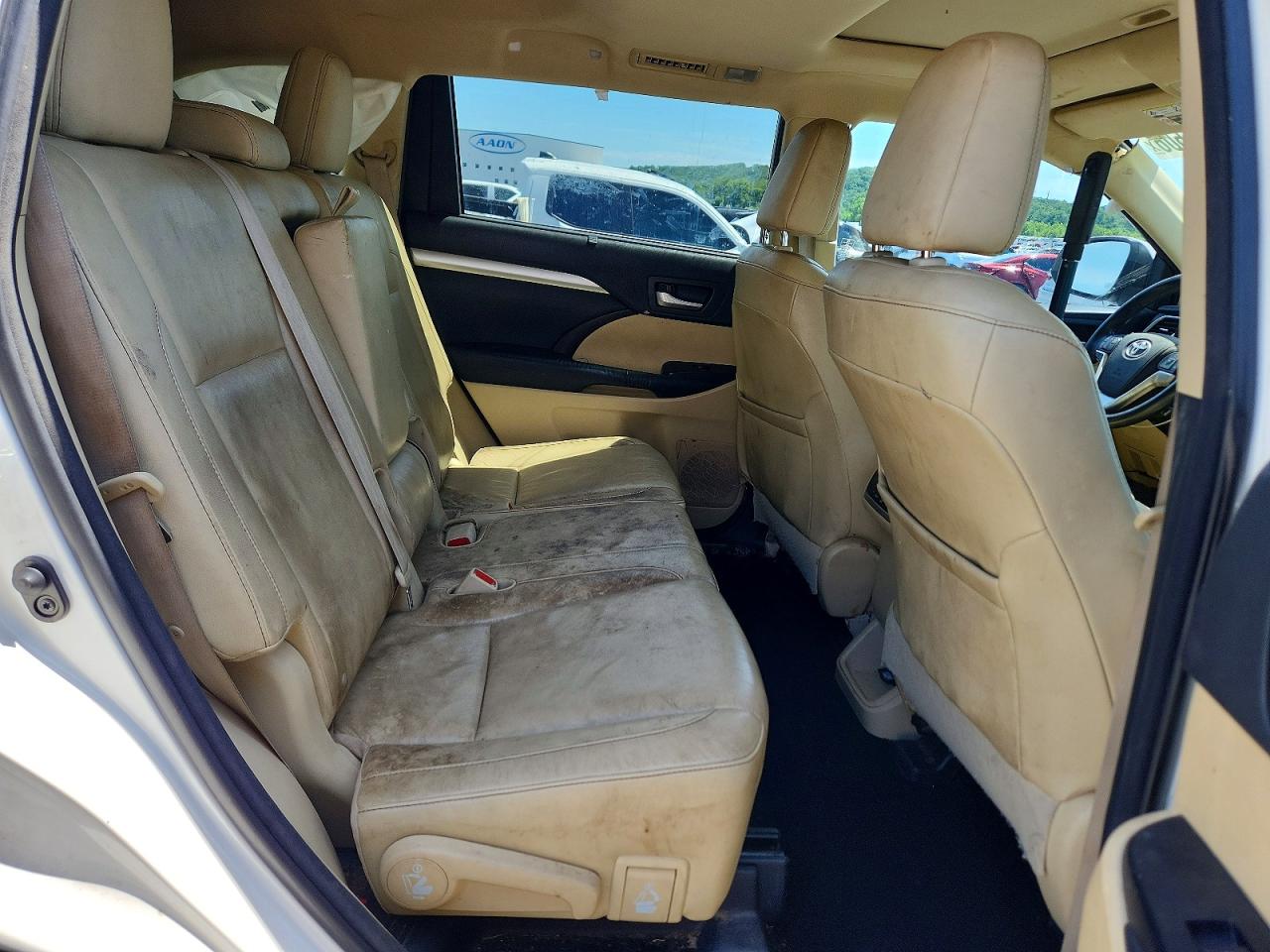 2015 Toyota Highlander Xle White vin: 5TDKKRFH4FS064486