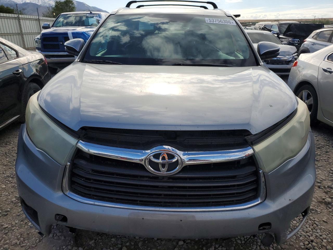 2015 Toyota Highlander Xle Silver vin: 5TDKKRFH4FS096242
