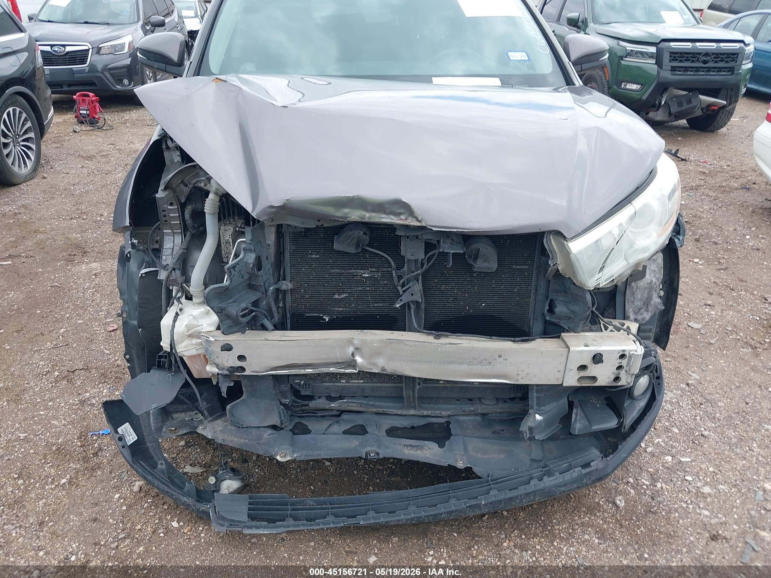 2015 Toyota Highlander Xle V6 Серый vin: 5TDKKRFH4FS112584