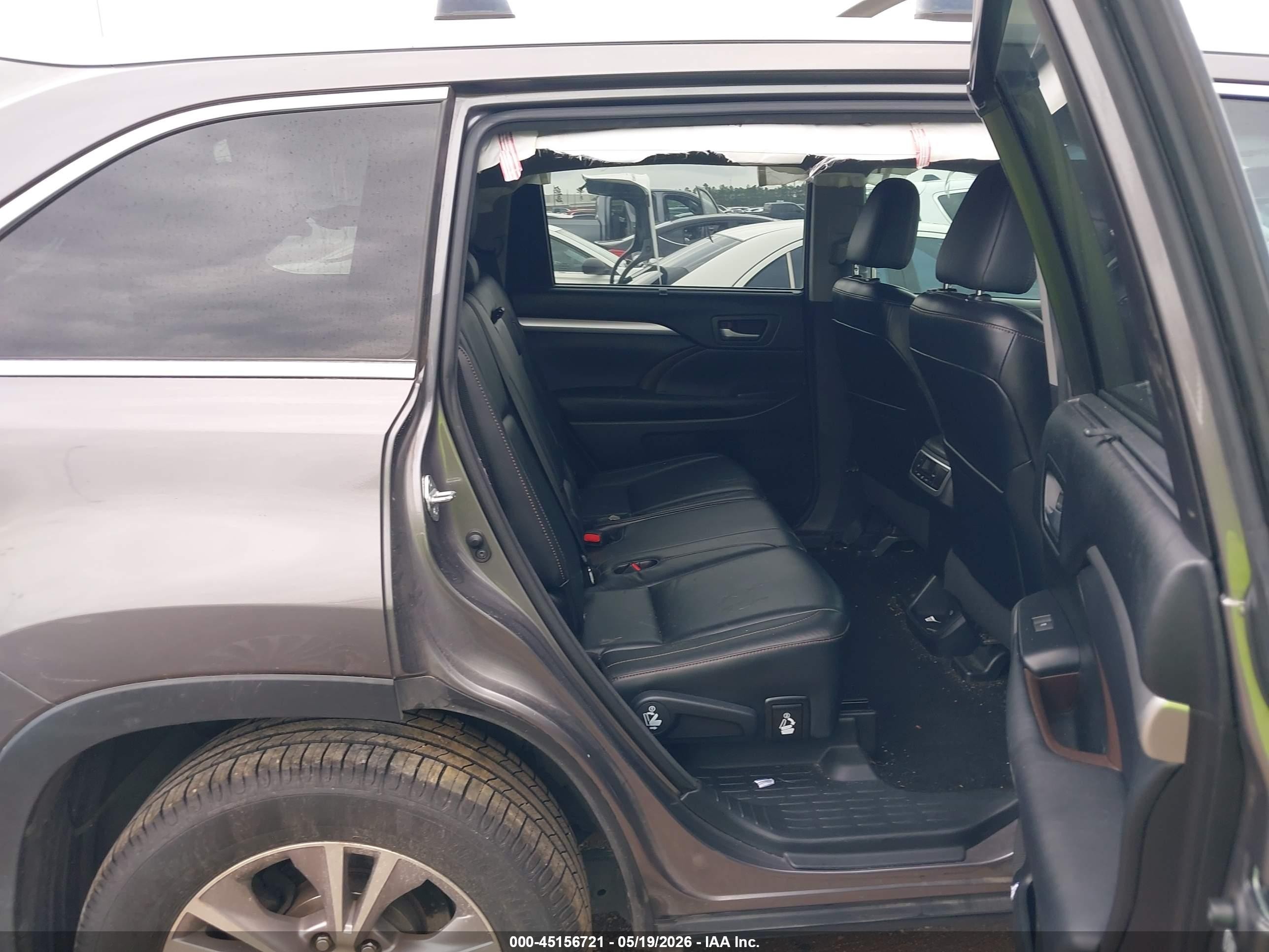 2015 Toyota Highlander Xle V6 Серый vin: 5TDKKRFH4FS112584