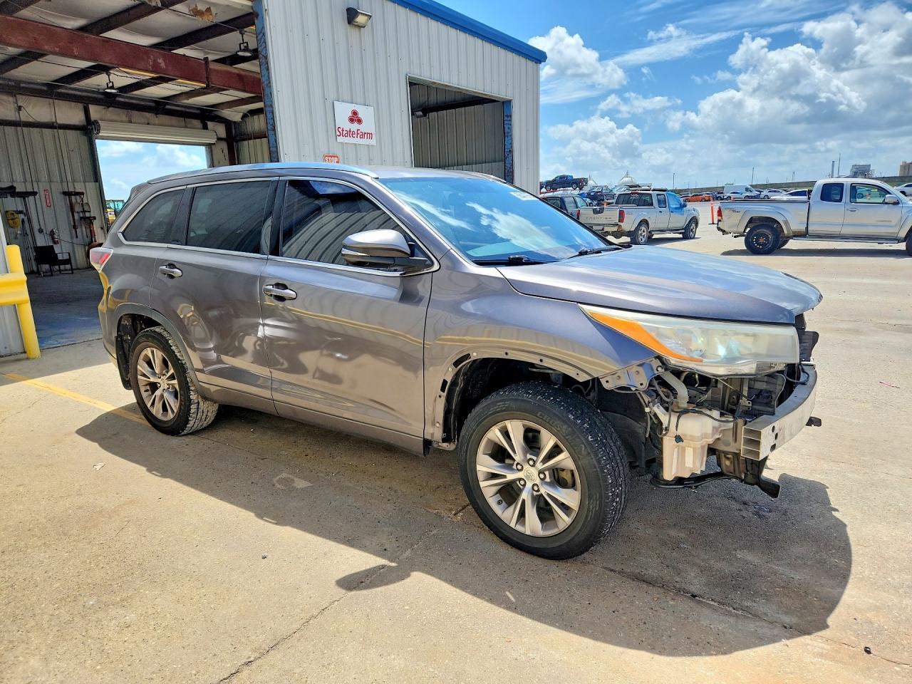 2015 Toyota Highlander Xle Gray vin: 5TDKKRFH4FS116859