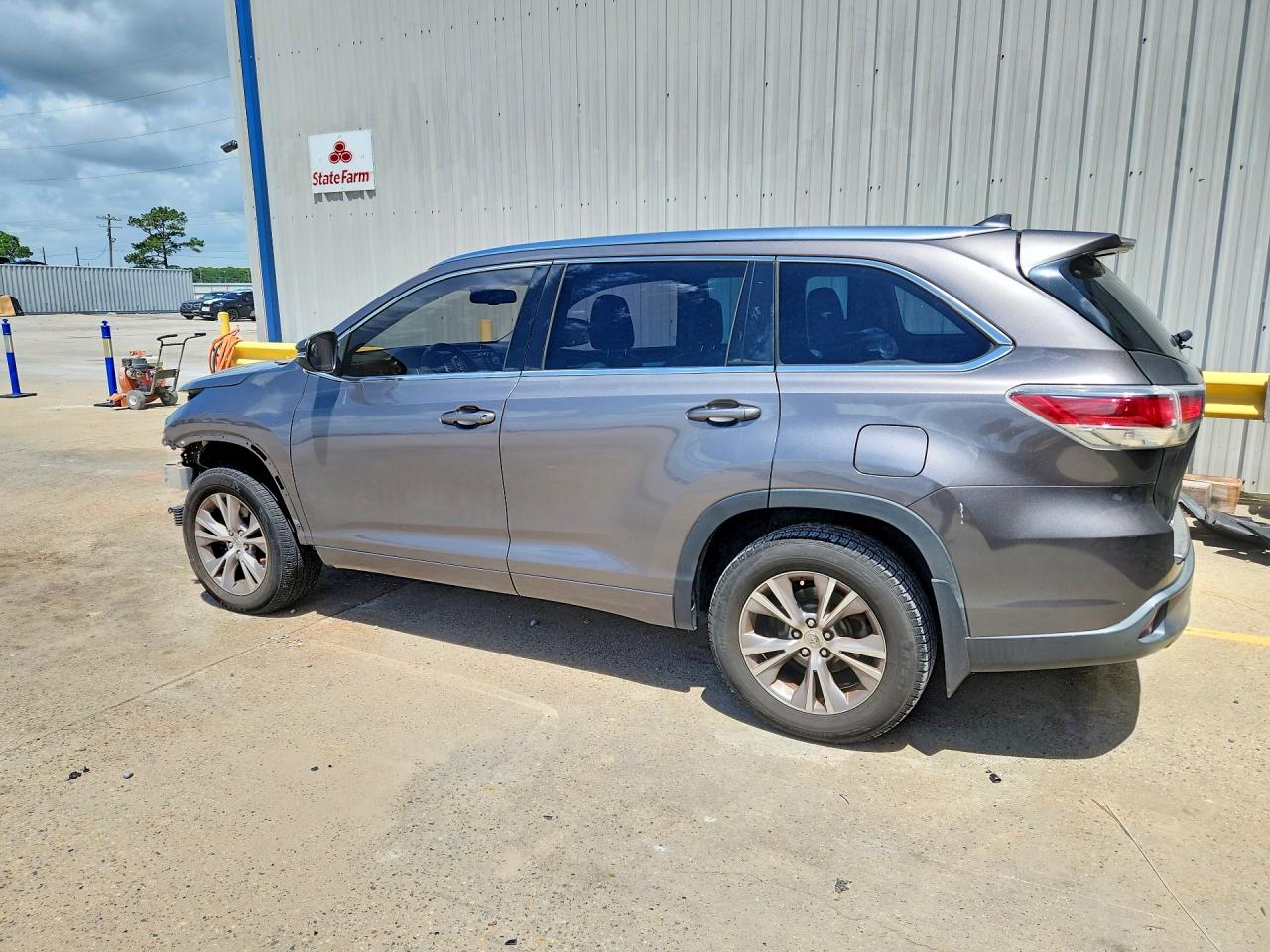 2015 Toyota Highlander Xle Gray vin: 5TDKKRFH4FS116859