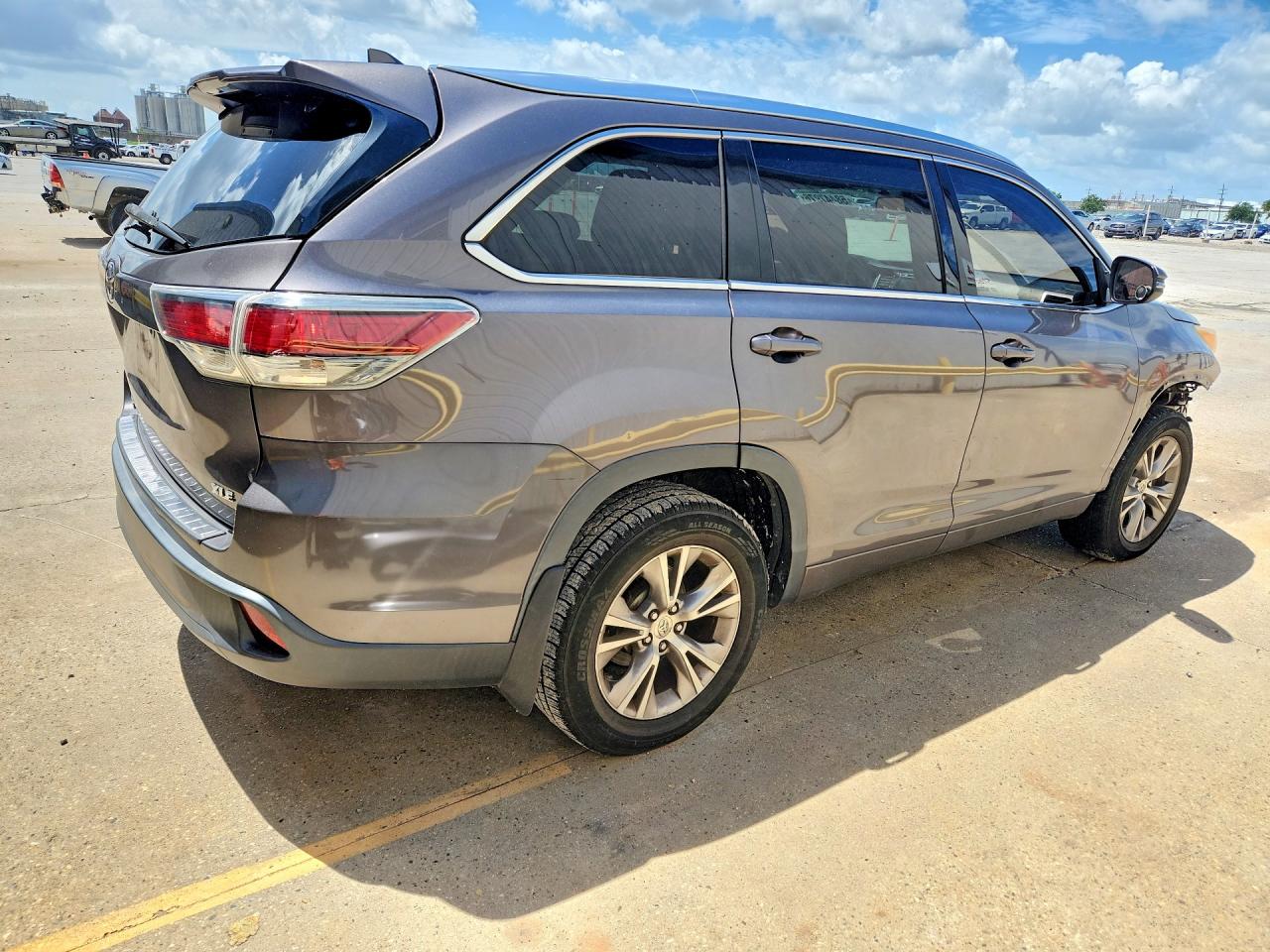 2015 Toyota Highlander Xle Gray vin: 5TDKKRFH4FS116859