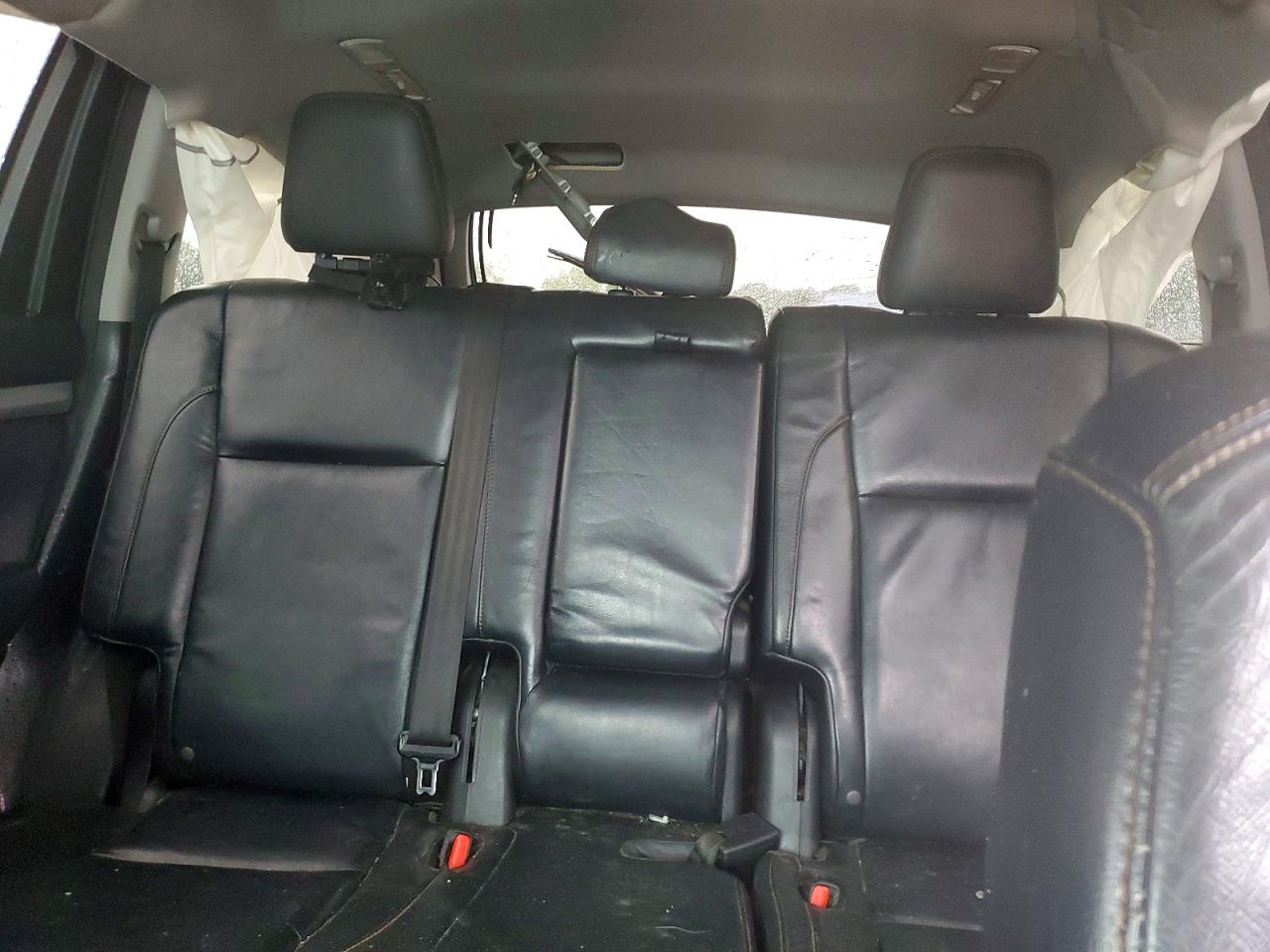 2014 Toyota Highlander Xle Серебряный vin: 5TDKKRFH5ES015148