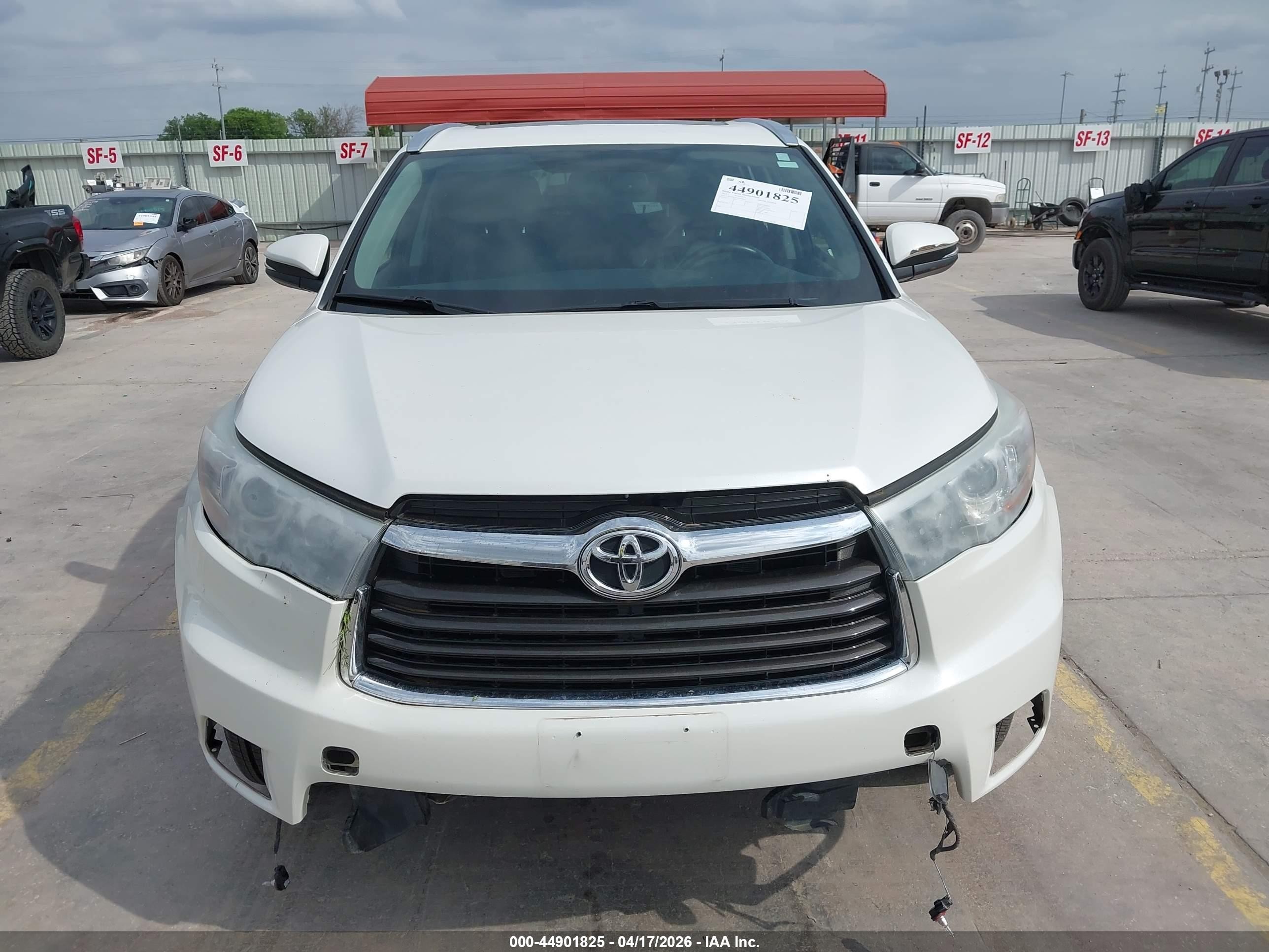 2015 Toyota Highlander Xle V6 Белый vin: 5TDKKRFH5FS050855
