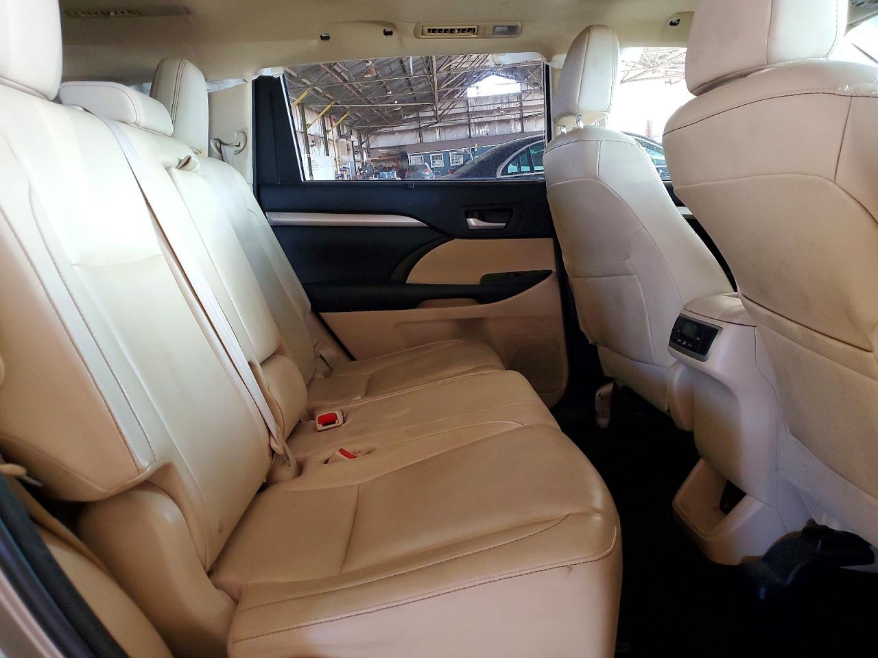 2015 Toyota Highlander Xle Tan vin: 5TDKKRFH5FS052699