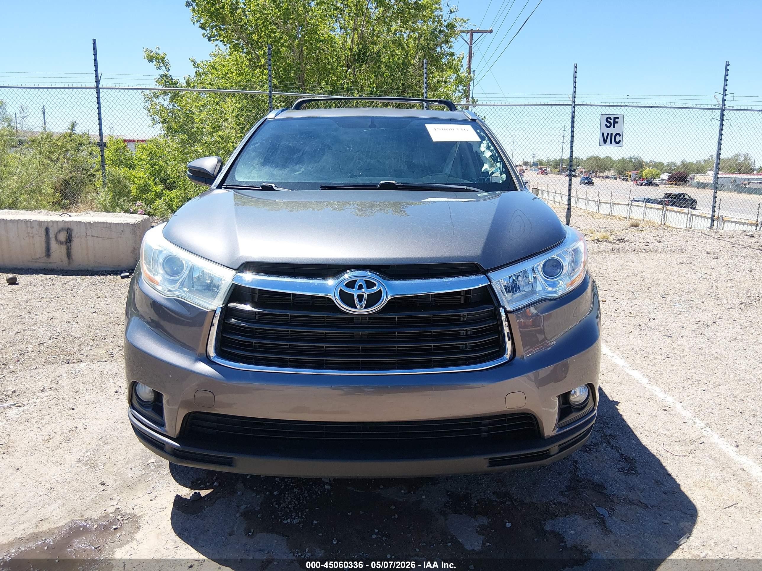 2015 Toyota Highlander Xle V6 Gray vin: 5TDKKRFH5FS063699